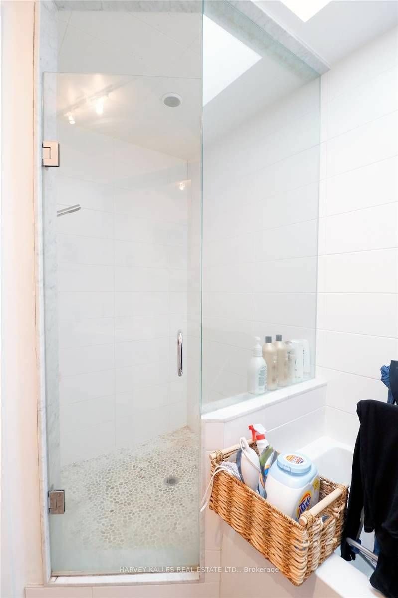 PH3A-214 Bathurst Street, Toronto, ON, M5T 2R9 - 22