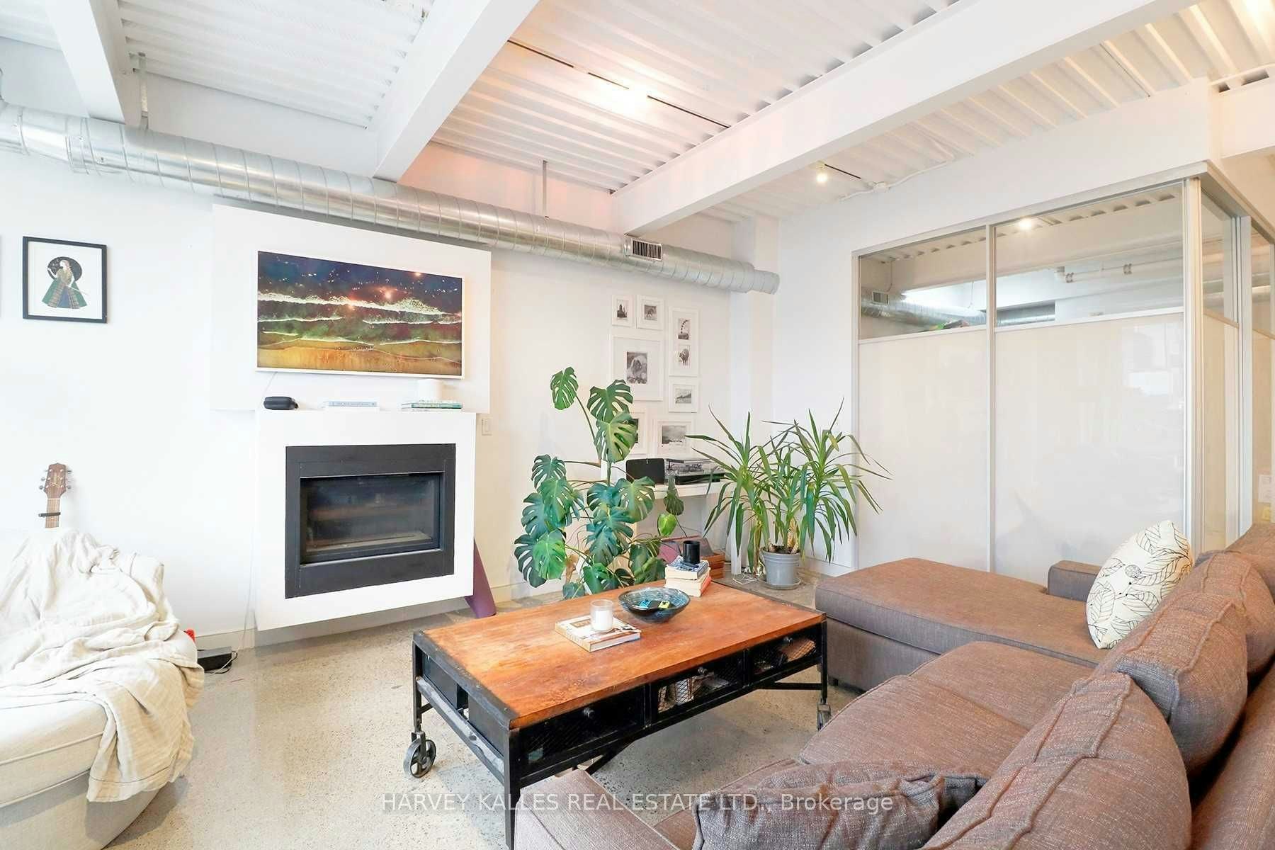 PH3A-214 Bathurst Street, Toronto, ON, M5T 2R9 - 8