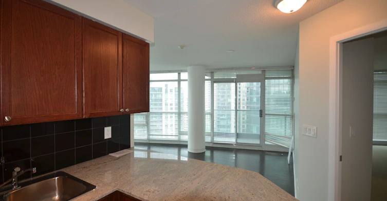 1511-231 Fort York Boulevard, Toronto, ON, M5V 1B2 - 5