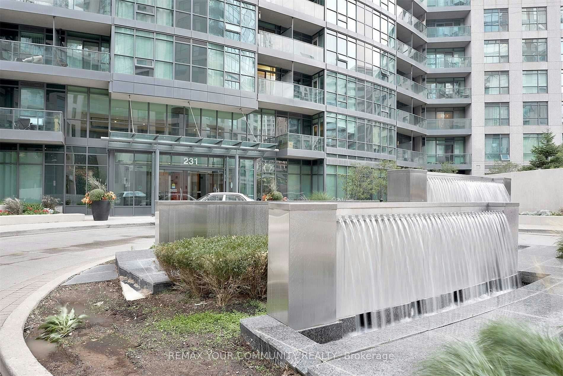 1511-231 Fort York Boulevard, Toronto, ON, M5V 1B2 - 2
