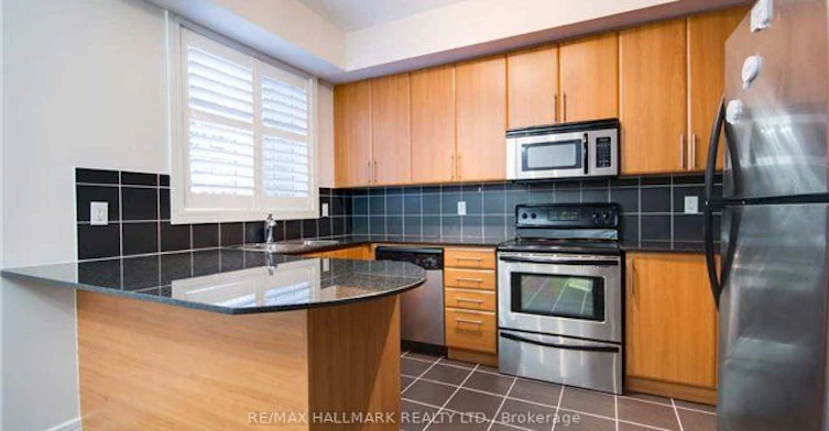 24 Glendora Avenue, Toronto, ON, M2N 2V7 - 5