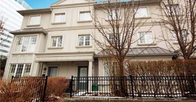24 Glendora Avenue, Toronto, ON, M2N 2V7