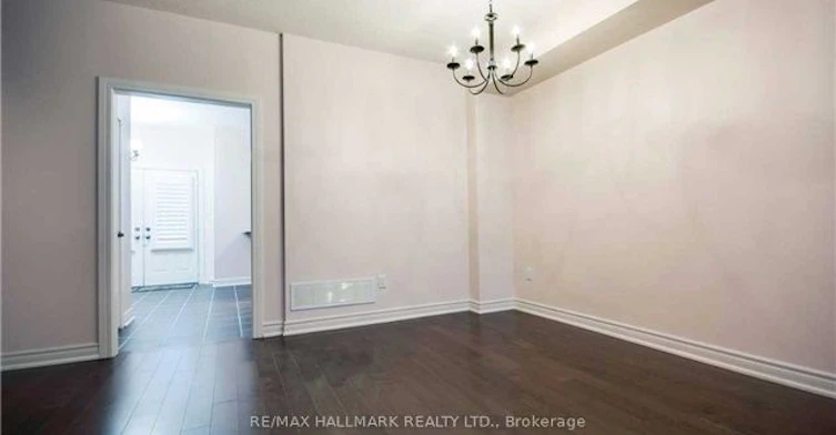 24 Glendora Avenue, Toronto, ON, M2N 2V7 - 4