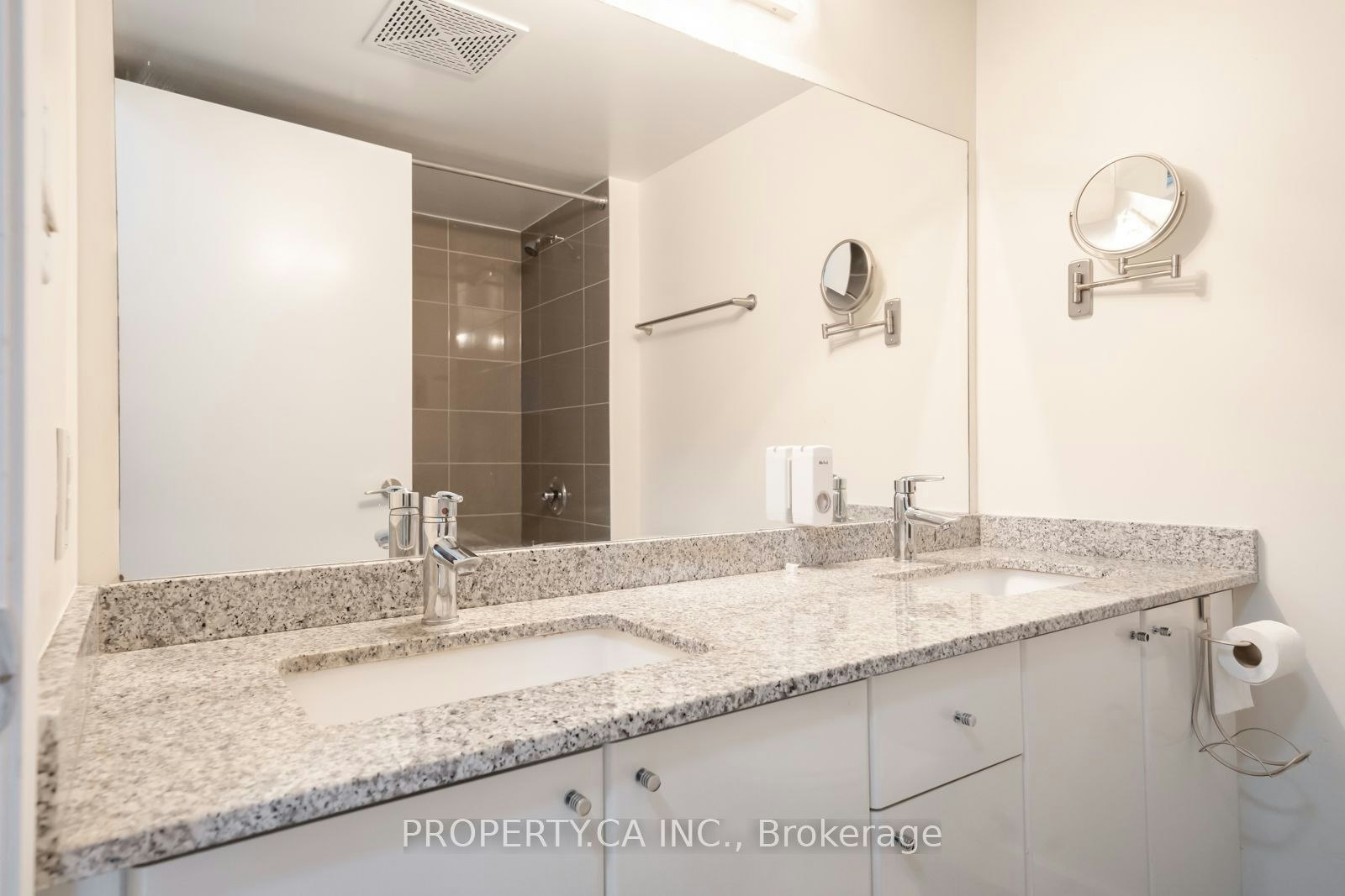 910-18 Harbour Street, Toronto, ON, M5J 2Z6 - 9