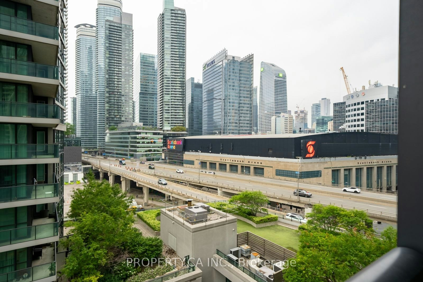 910-18 Harbour Street, Toronto, ON, M5J 2Z6 - 14