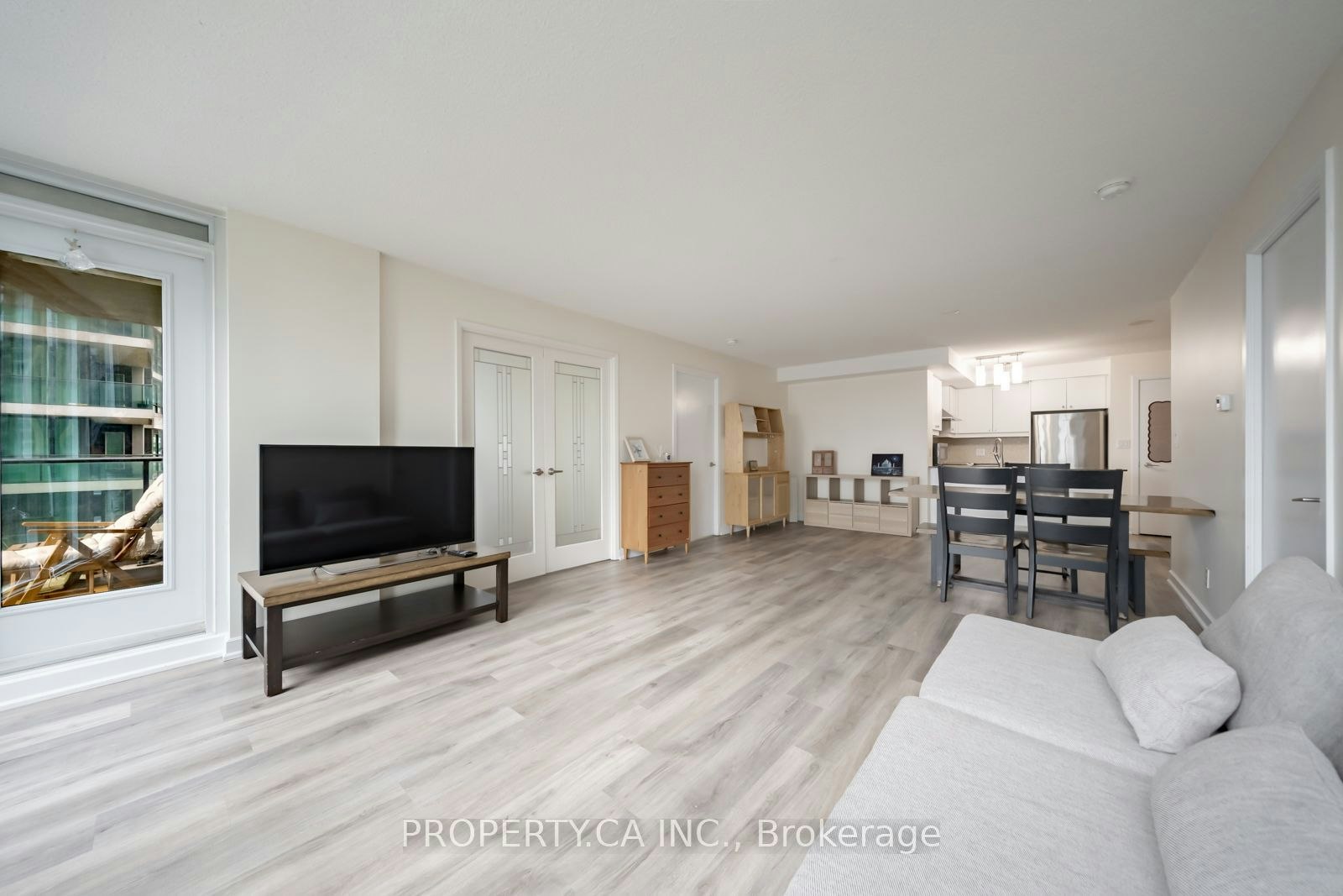 910-18 Harbour Street, Toronto, ON, M5J 2Z6 - 7