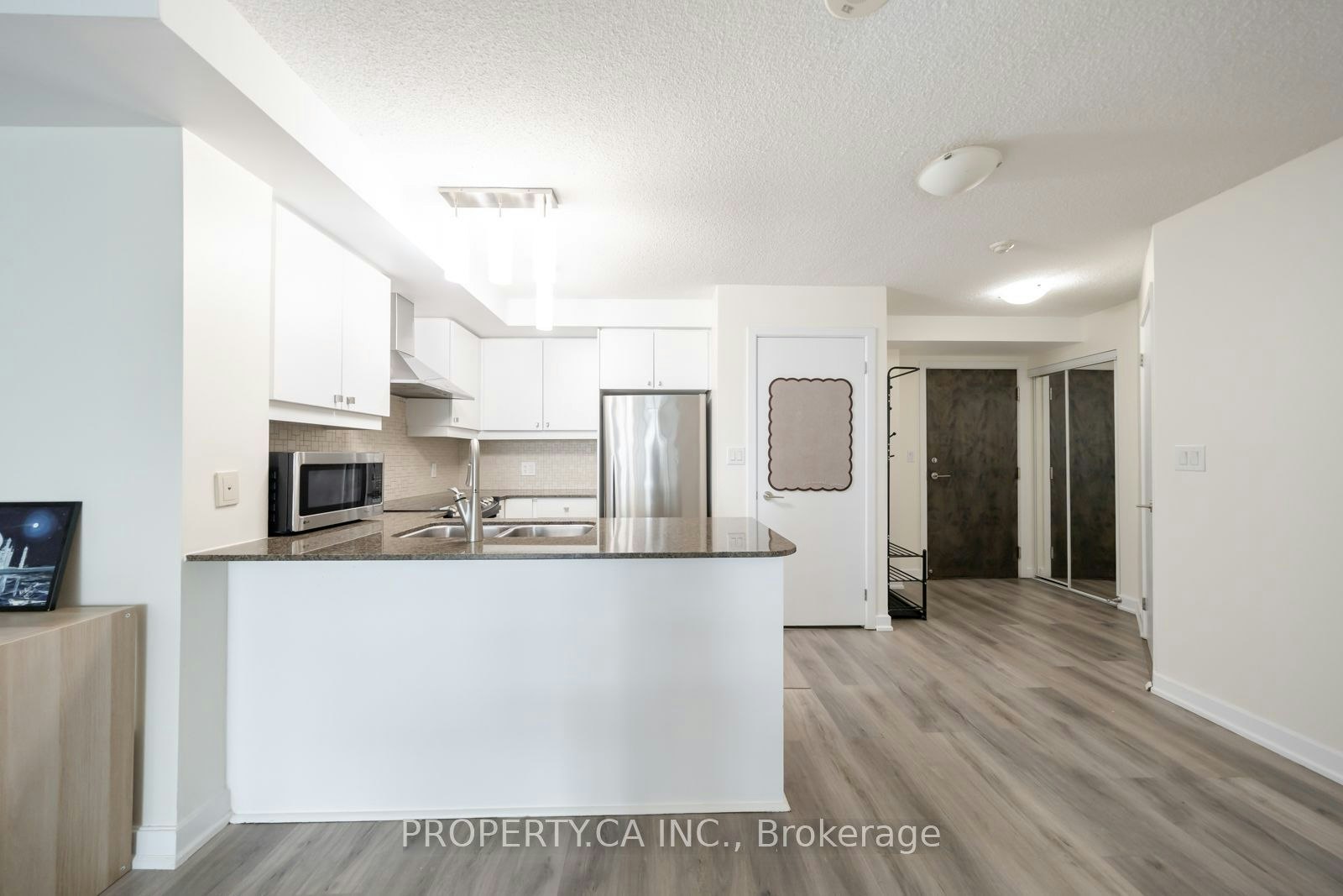 910-18 Harbour Street, Toronto, ON, M5J 2Z6 - 5