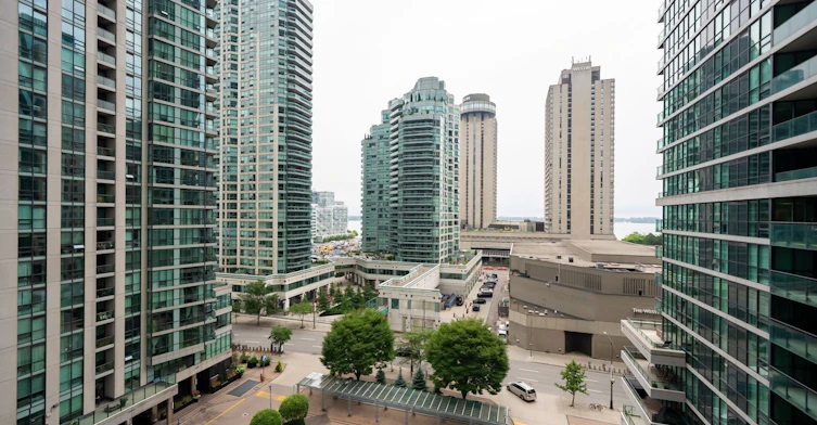 910-18 Harbour Street, Toronto, ON, M5J 2Z6 - 15