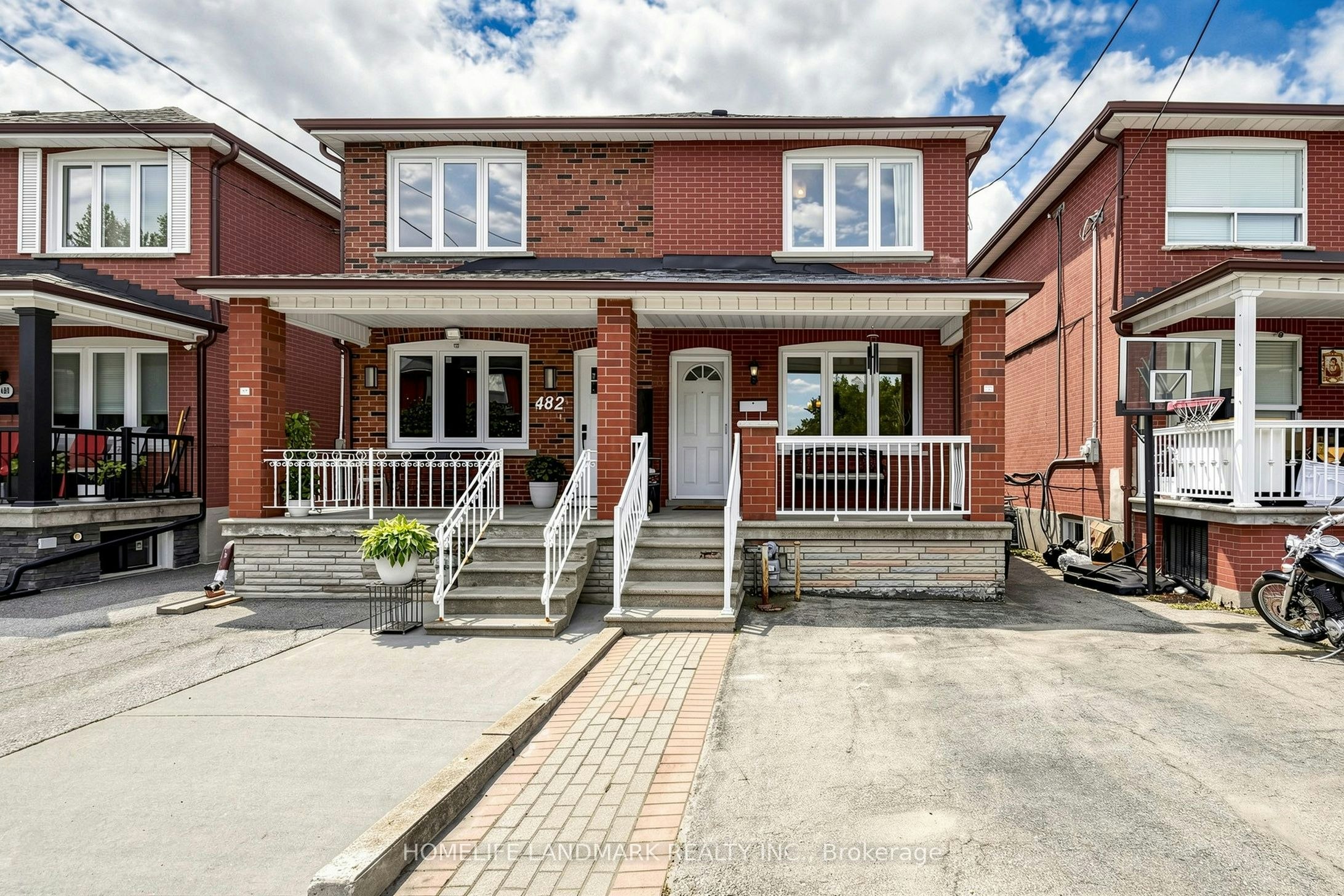 484 Glenholme Avenue, Toronto, ON, M6E 3G2