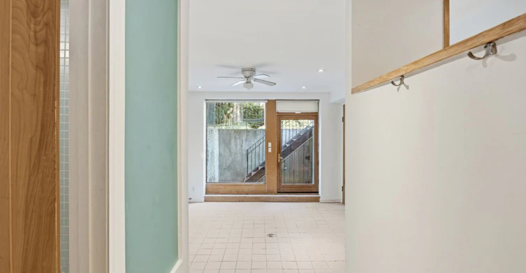 Lower Back-321 Palmerston Boulevard, Toronto, ON, M6G 2N5 - 2