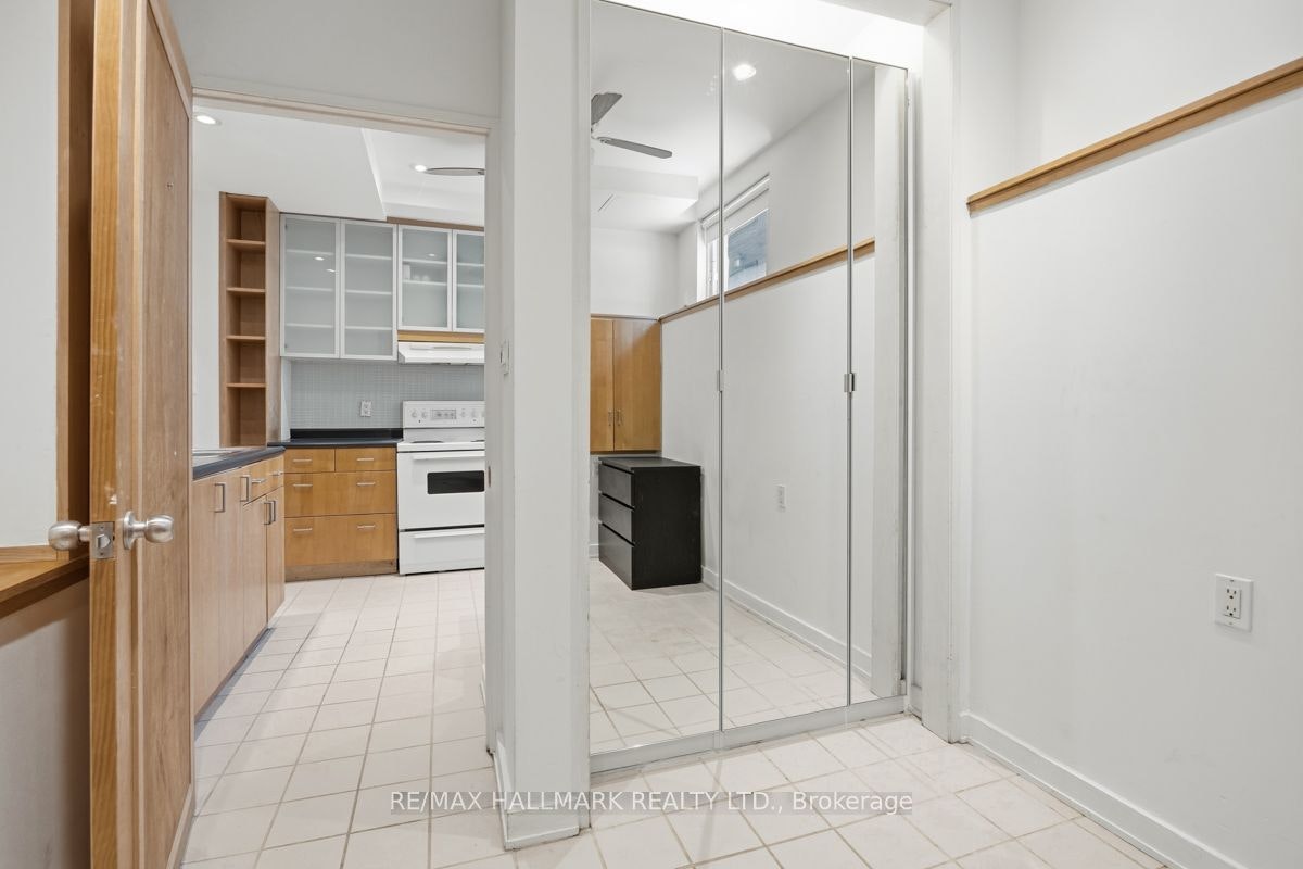 Lower Back-321 Palmerston Boulevard, Toronto, ON, M6G 2N5 - 15