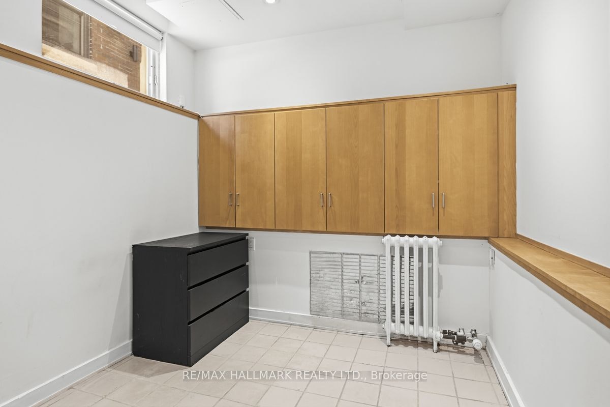 Lower Back-321 Palmerston Boulevard, Toronto, ON, M6G 2N5 - 14