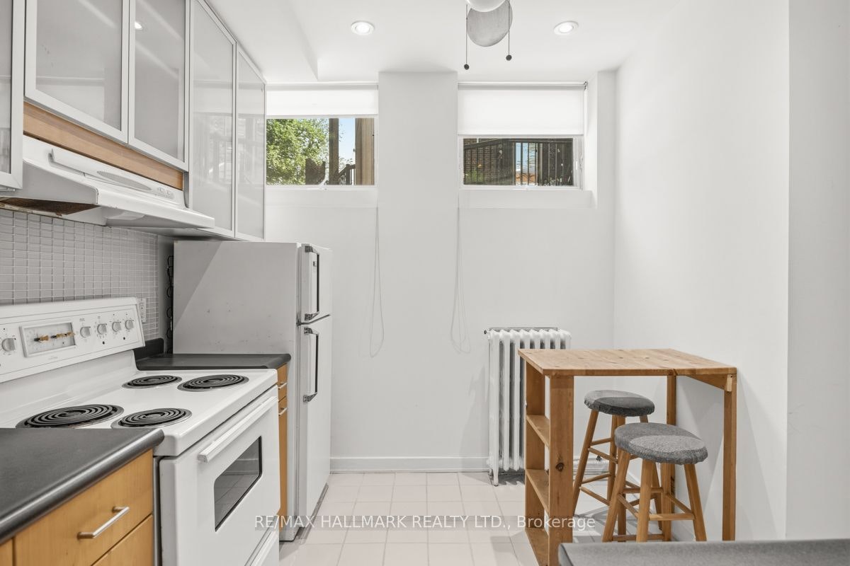 Lower Back-321 Palmerston Boulevard, Toronto, ON, M6G 2N5 - 11