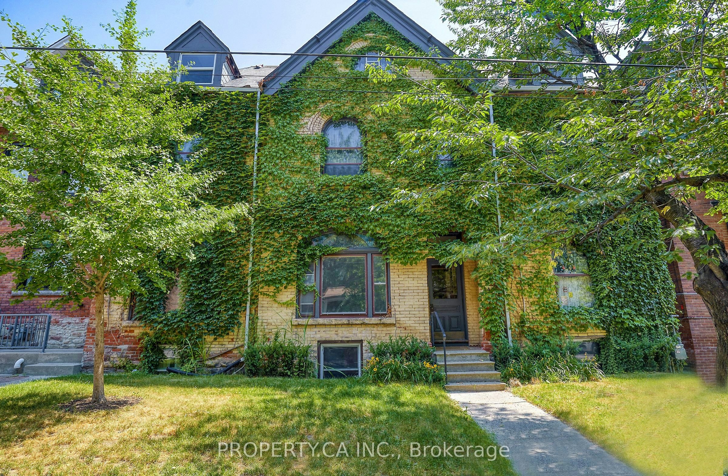 345 Gladstone Avenue, Toronto, ON, M6H 3H5