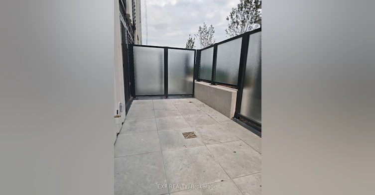 902-91 Montclair Avenue, Toronto, ON, M5P 0B1 - 12