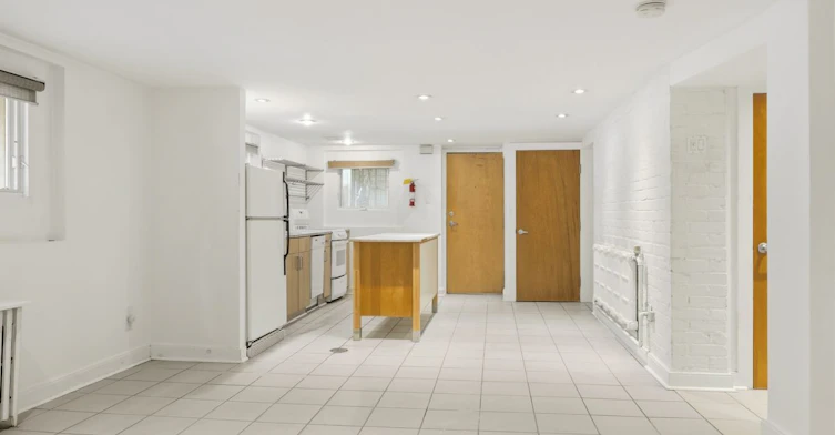 Lower Front-321 Palmerston Boulevard, Toronto, ON, M6G 2N5 - 4