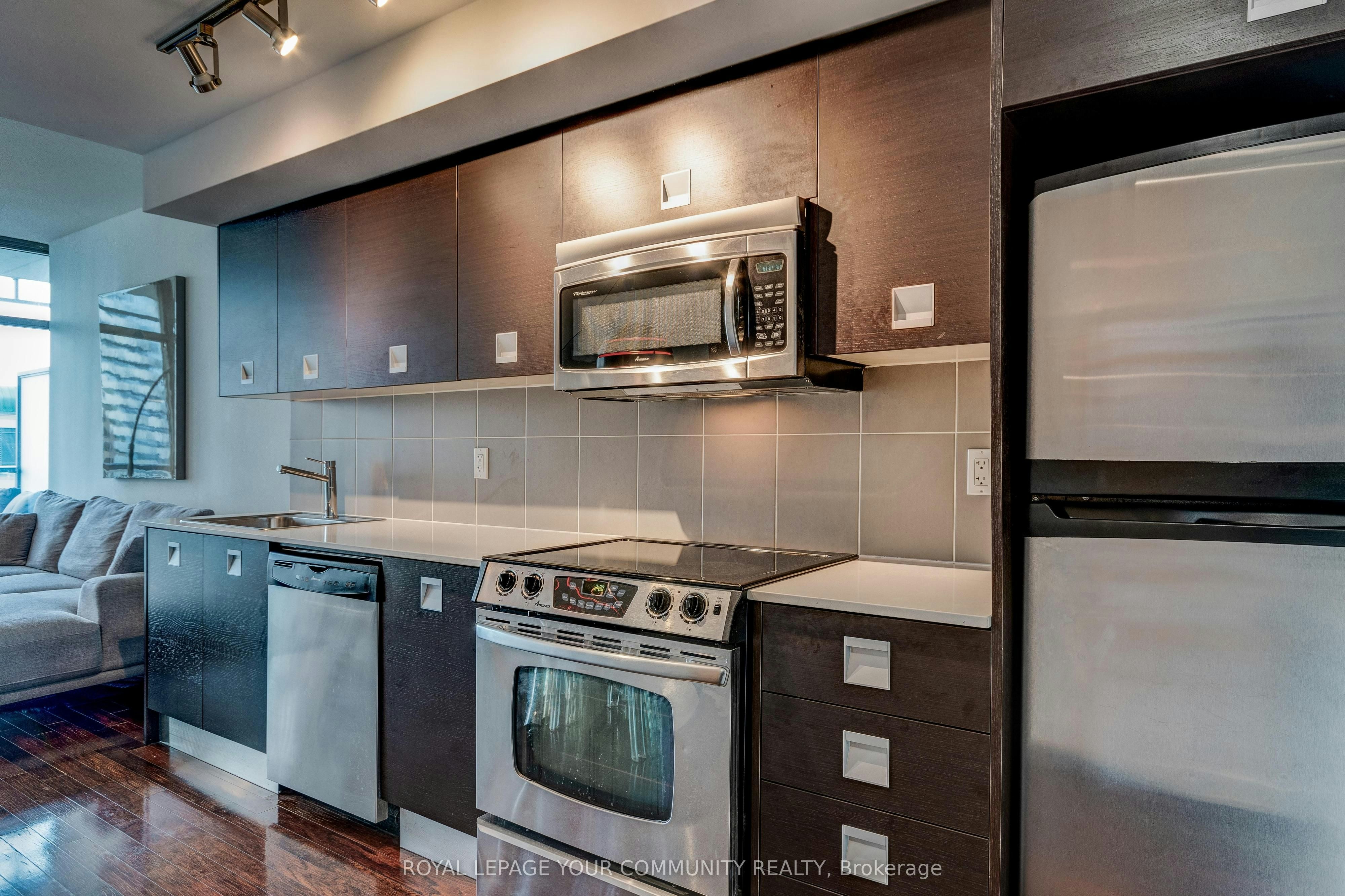 3408-33 Charles Street E, Toronto, ON, M4Y 0A2 - 10