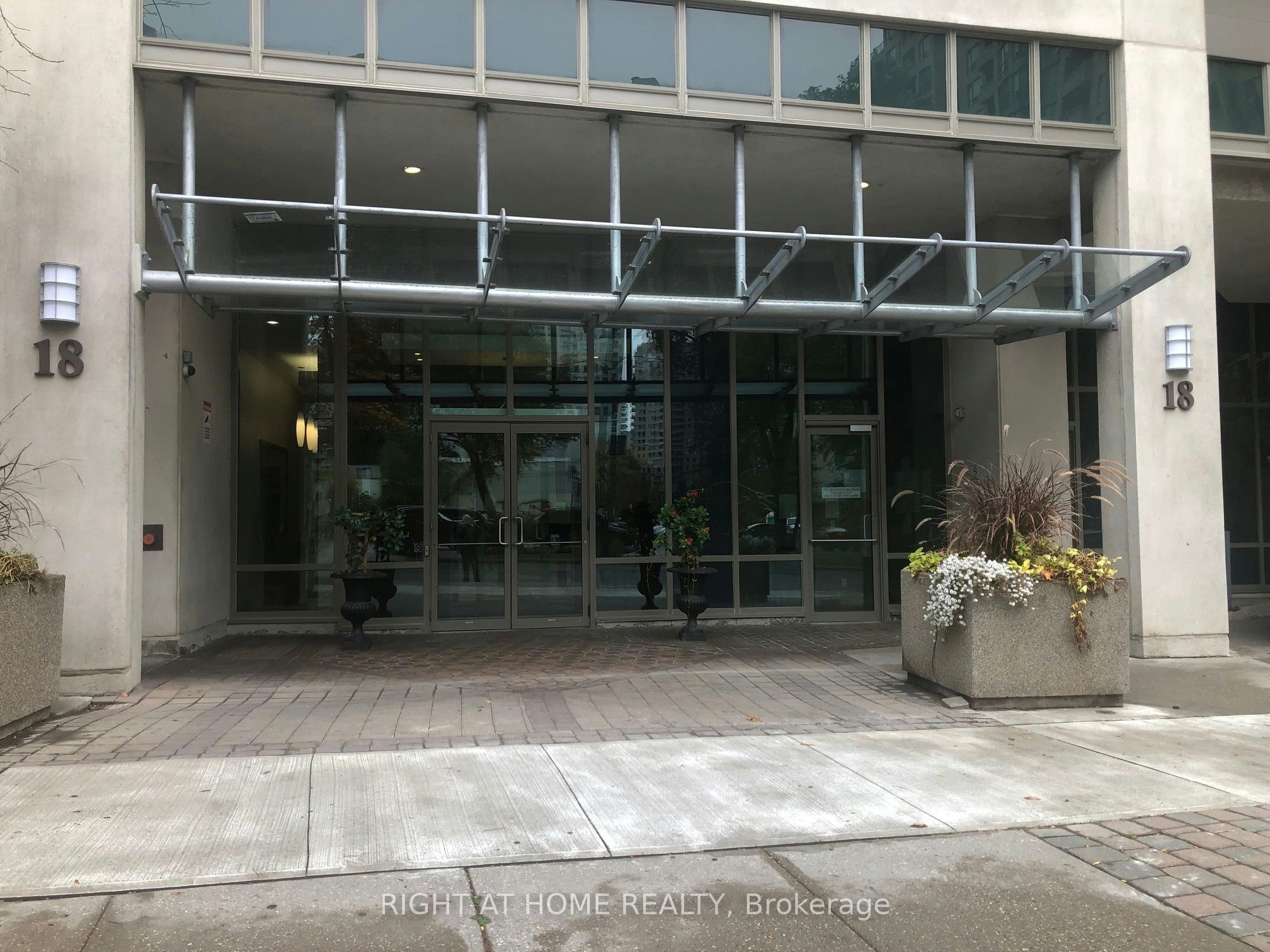 603-18 Parkview Avenue, Toronto, ON, M2N 7H7 - 2
