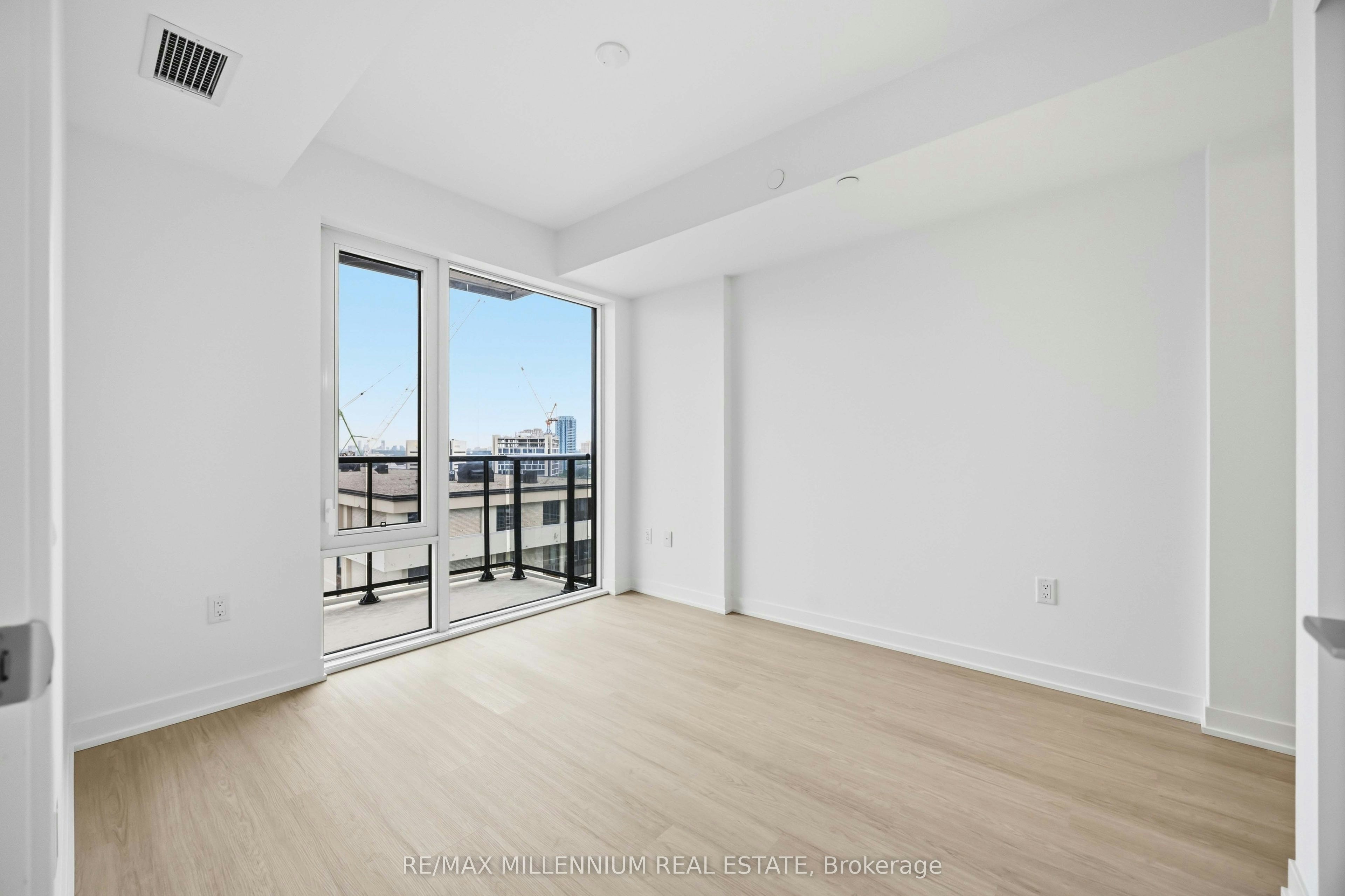 1703-15 Salomon Drive, Toronto, ON, M3C 0T2 - 30