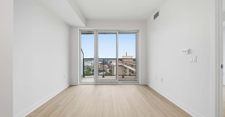 1703-15 Salomon Drive, Toronto, ON, M3C 0T2 - 17