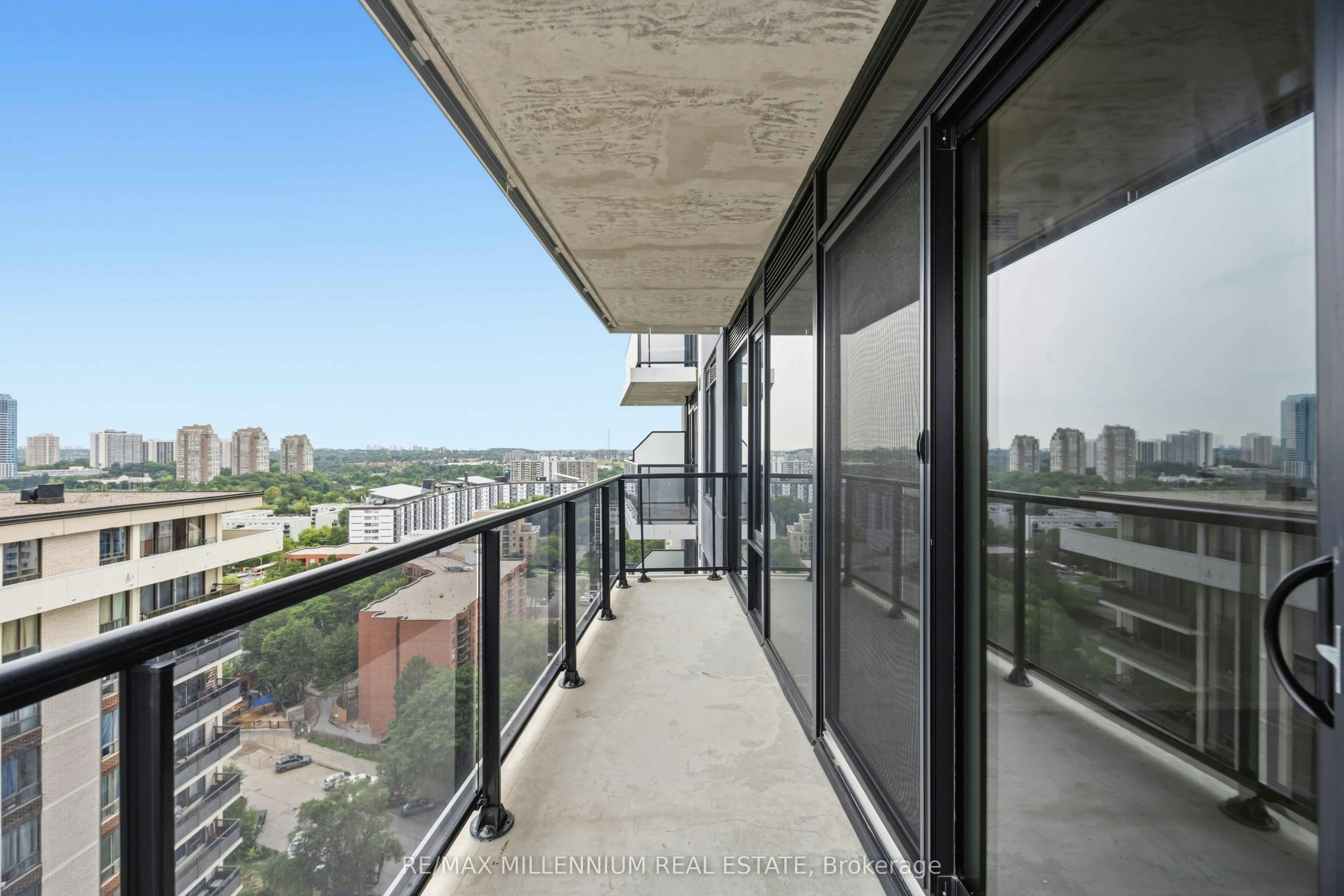 1703-15 Salomon Drive, Toronto, ON, M3C 0T2 - 35