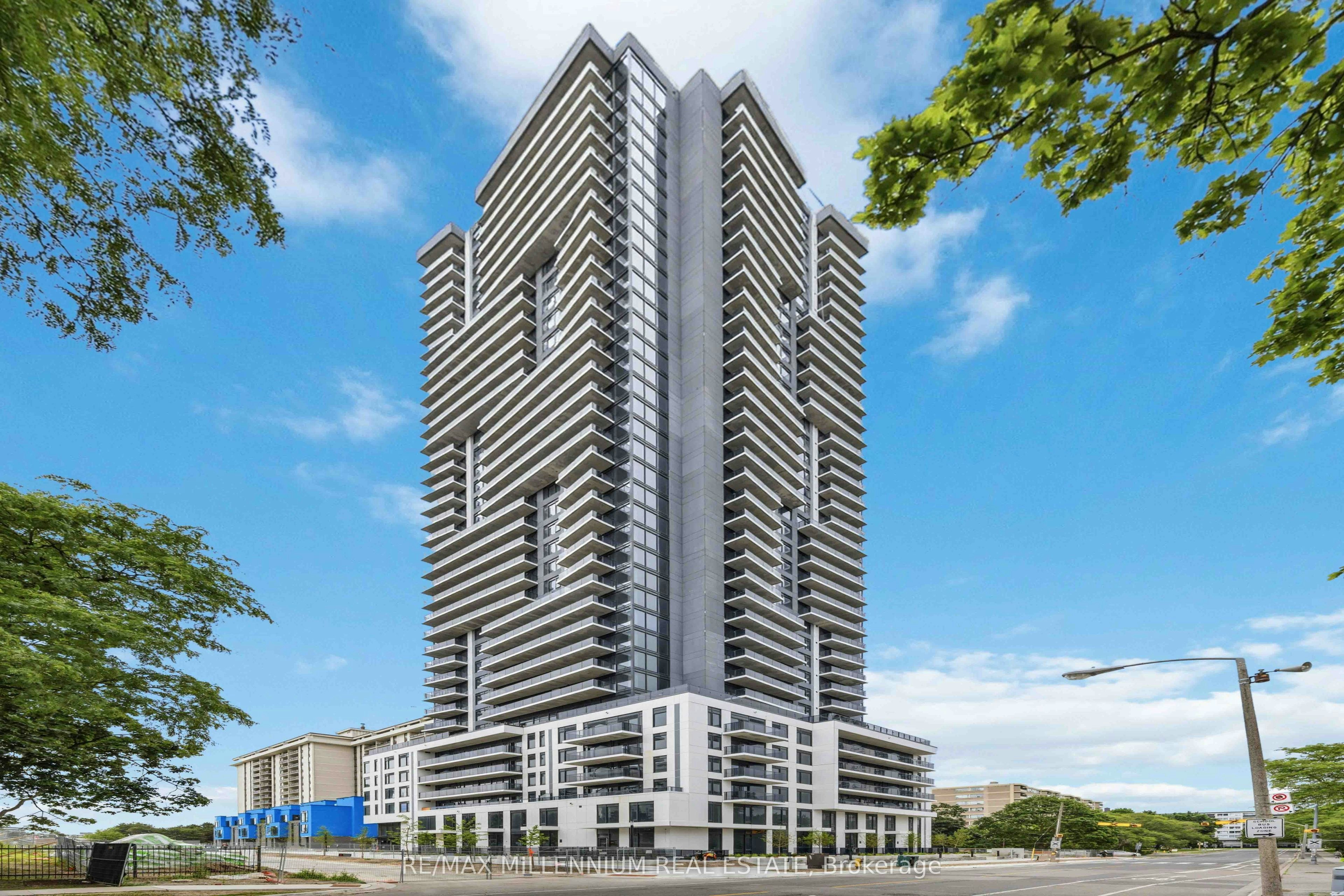 1703-15 Salomon Drive, Toronto, ON, M3C 0T2 - 2