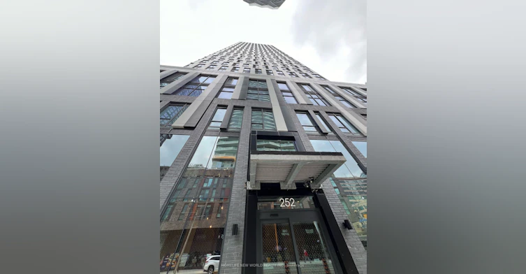 807-252 Church Street, Toronto, ON, M5B 0E6 - 3