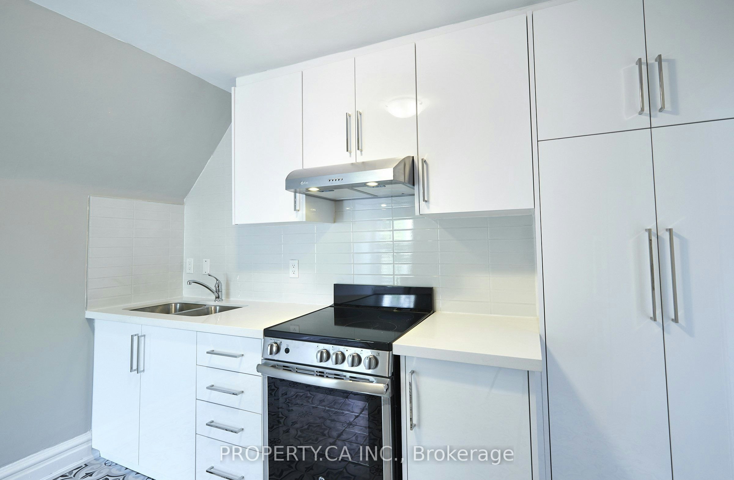 Upper-345 Gladstone Avenue, Toronto, ON, M6H 3H5 - 7