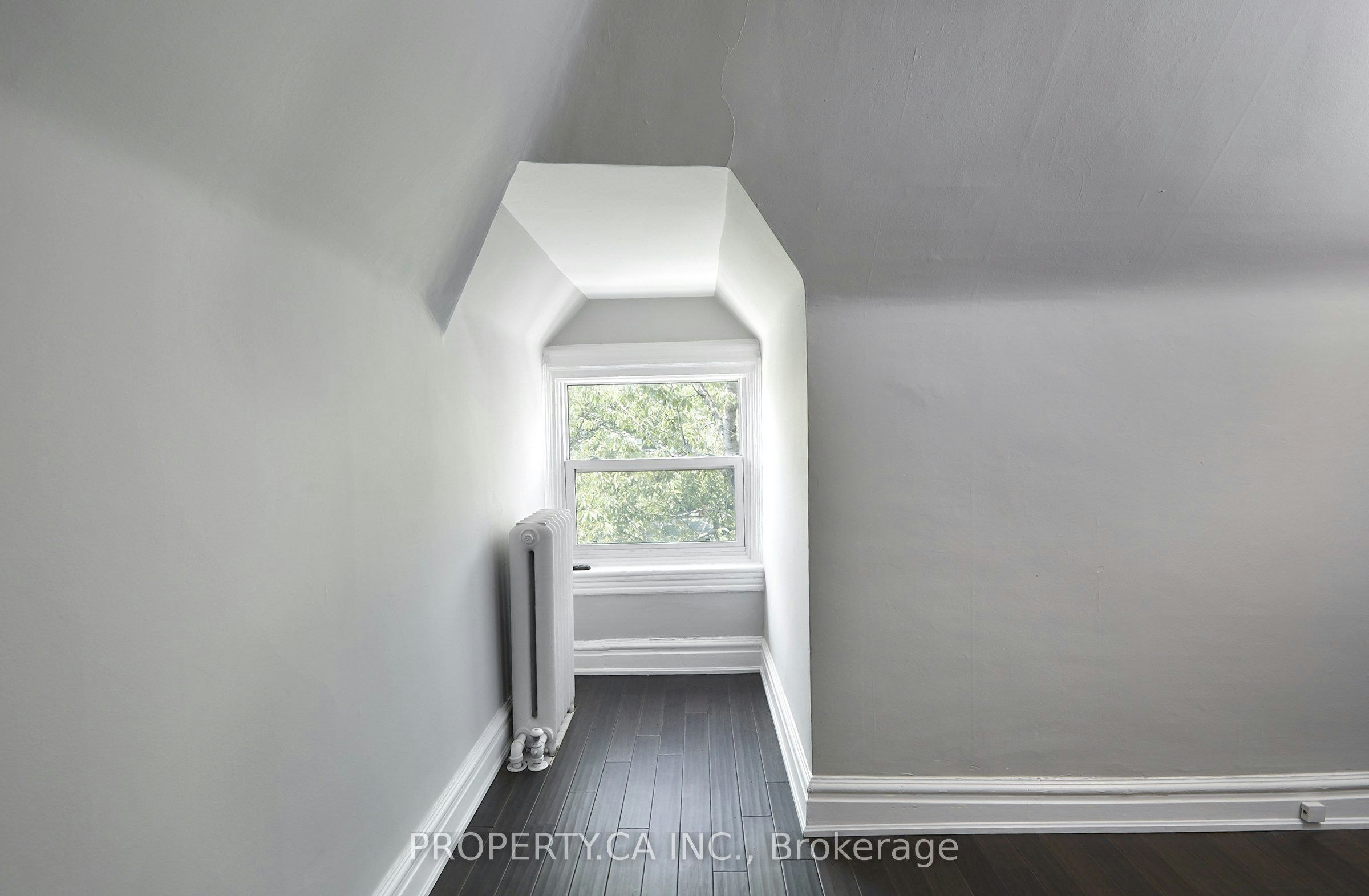 Upper-345 Gladstone Avenue, Toronto, ON, M6H 3H5 - 9