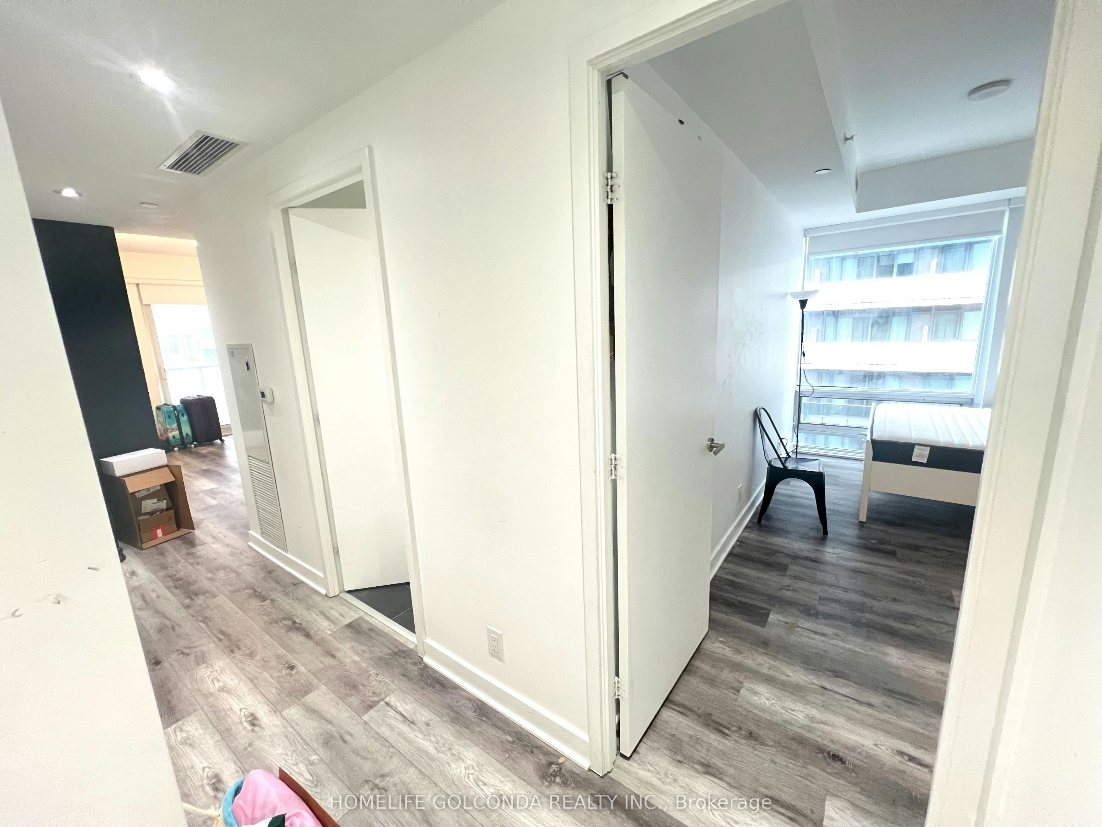 1209-15 Grenville Street, Toronto, ON, M4Y 1A1 - 6