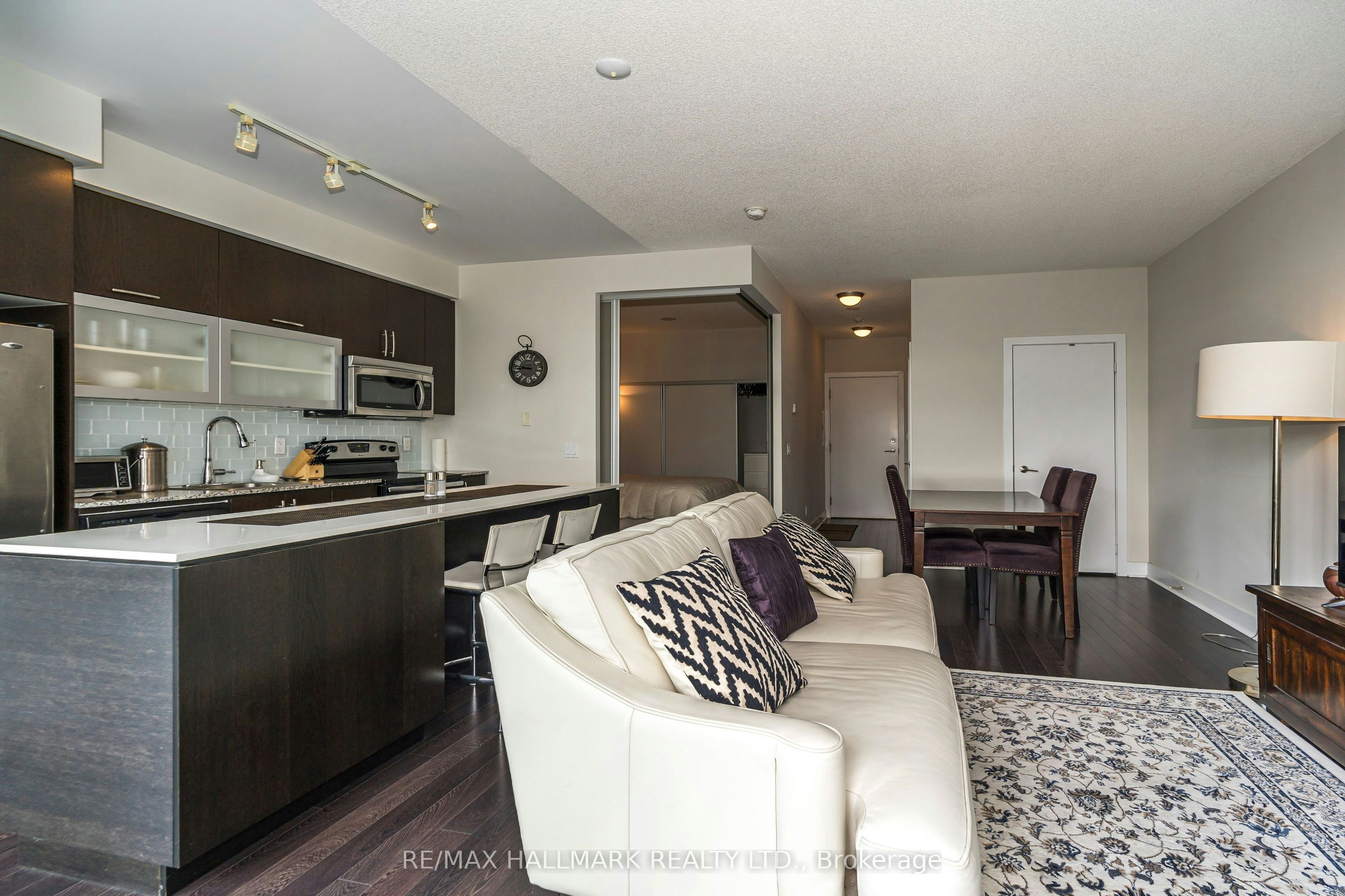 919-90 Stadium Road, Toronto, ON, M5V 3W5 - 23