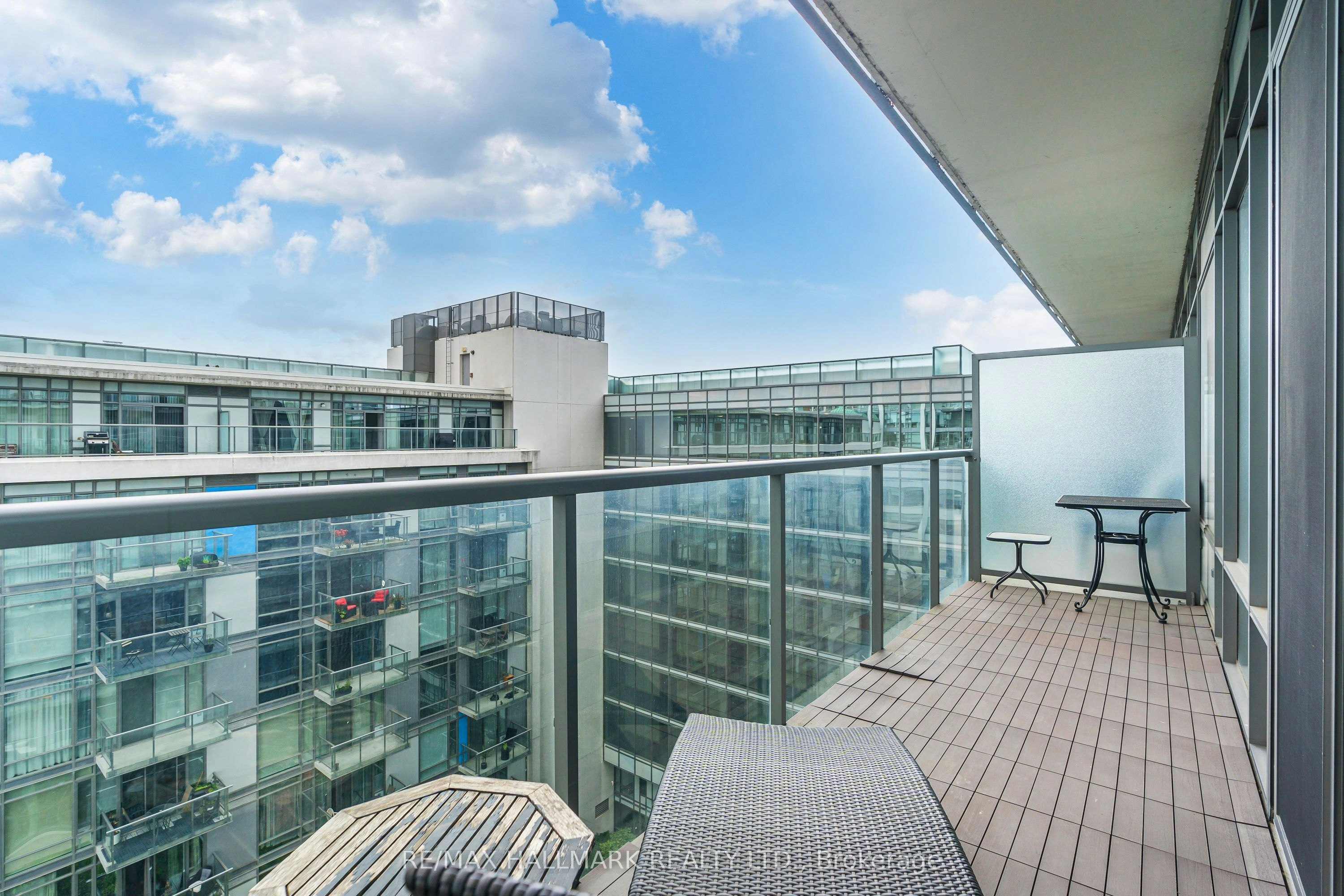 919-90 Stadium Road, Toronto, ON, M5V 3W5 - 34