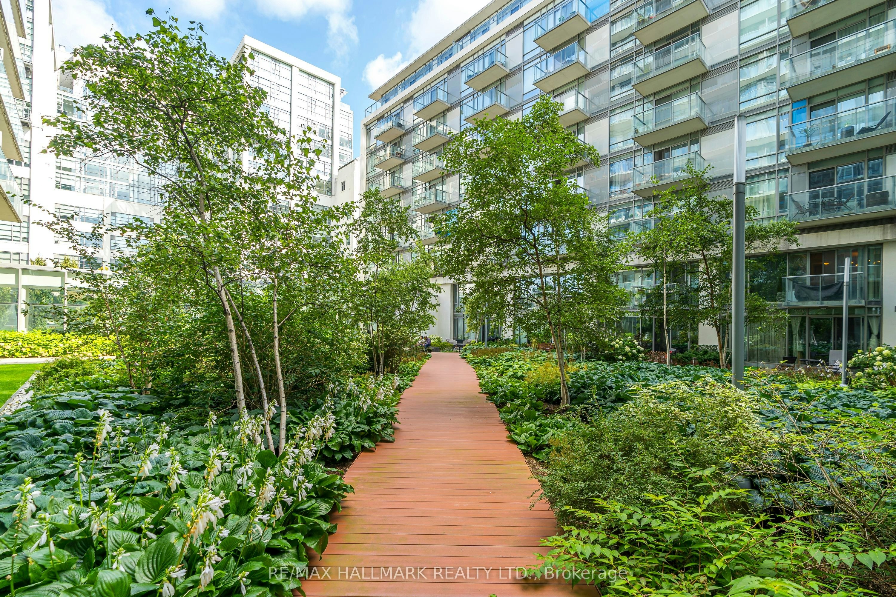 919-90 Stadium Road, Toronto, ON, M5V 3W5 - 13