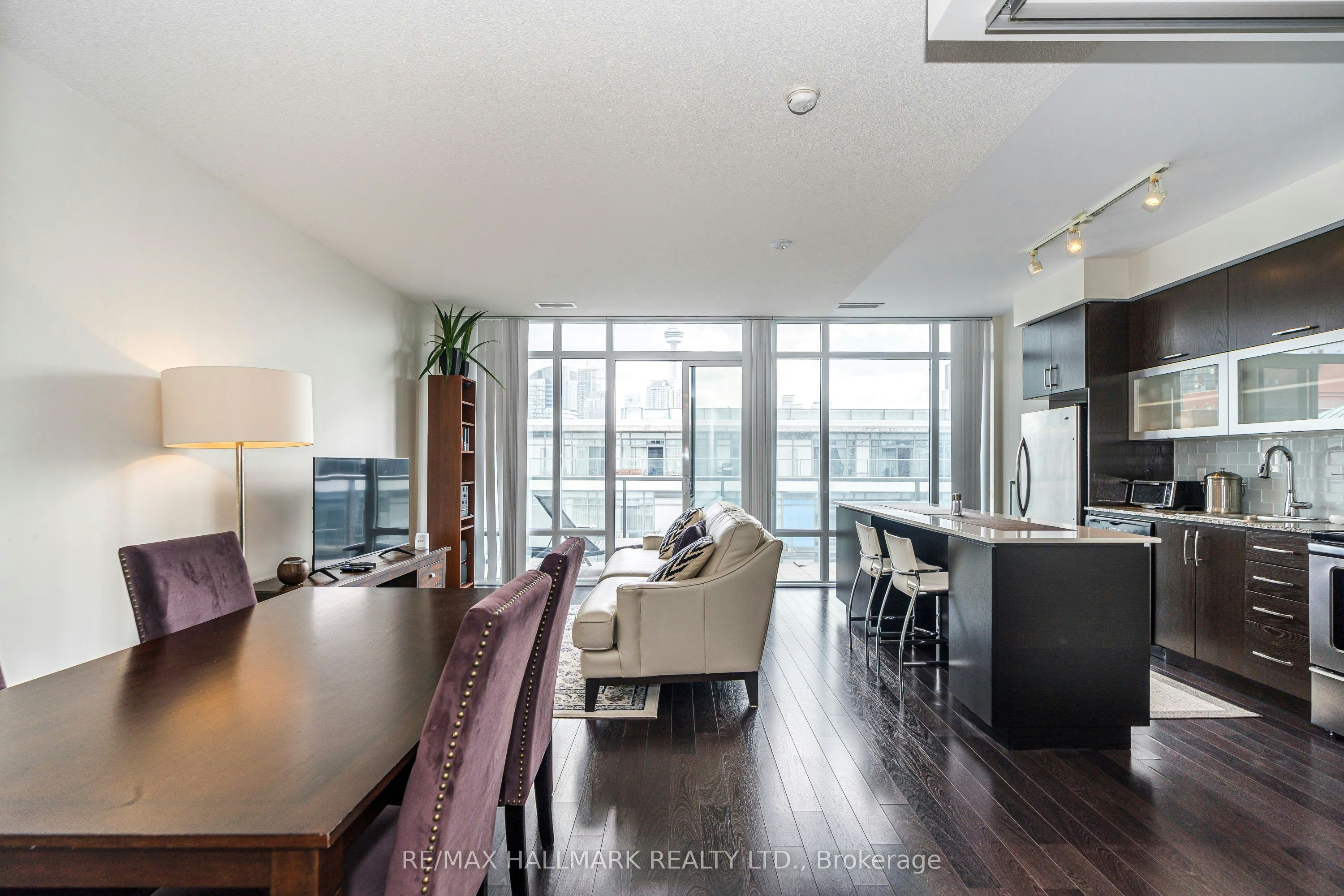 919-90 Stadium Road, Toronto, ON, M5V 3W5 - 21