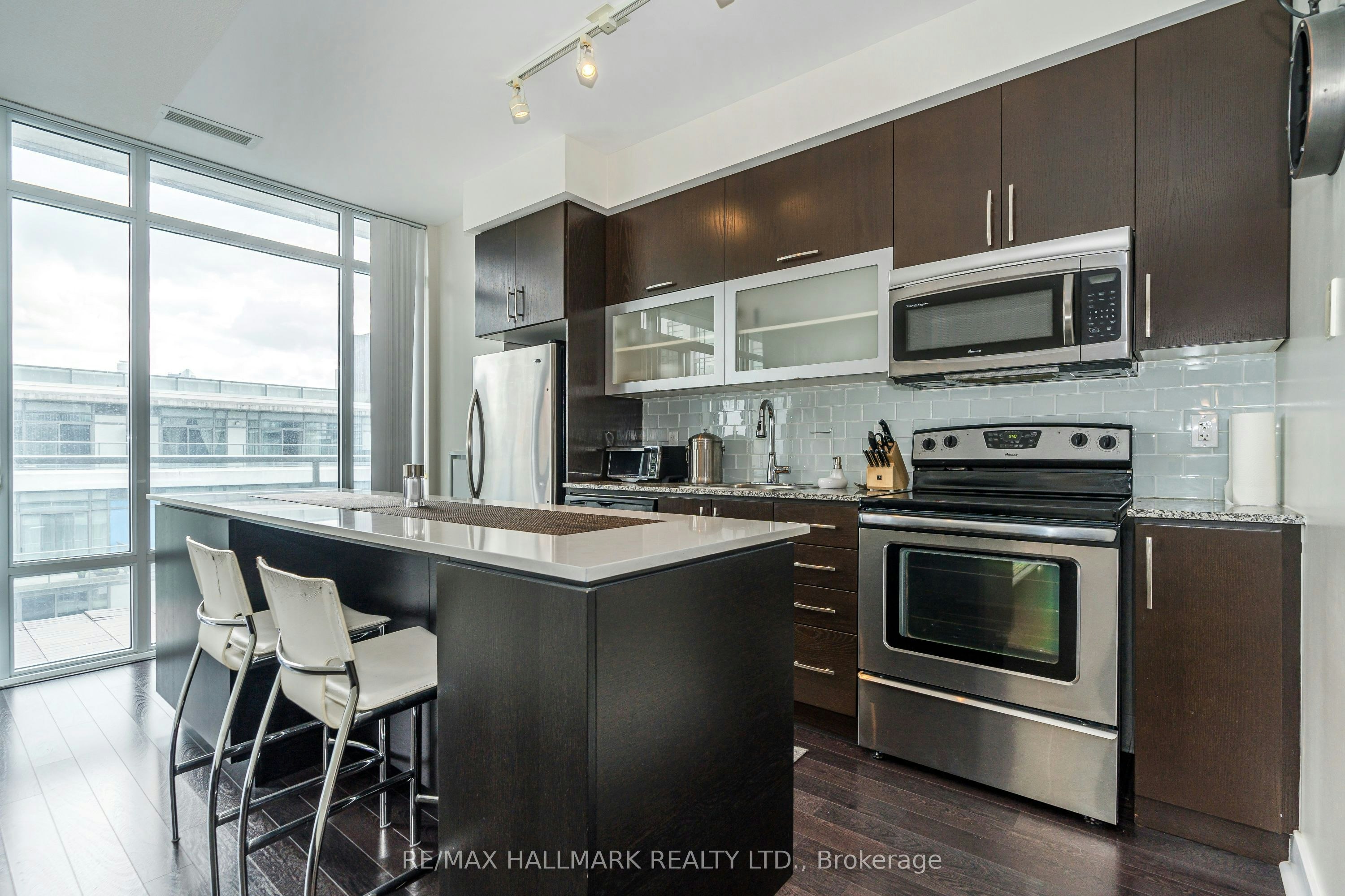 919-90 Stadium Road, Toronto, ON, M5V 3W5 - 28