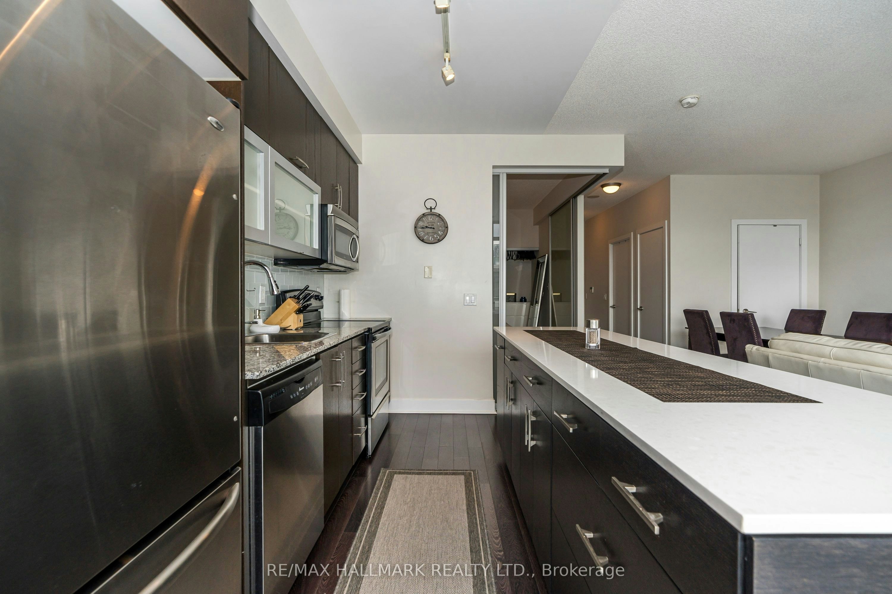 919-90 Stadium Road, Toronto, ON, M5V 3W5 - 30