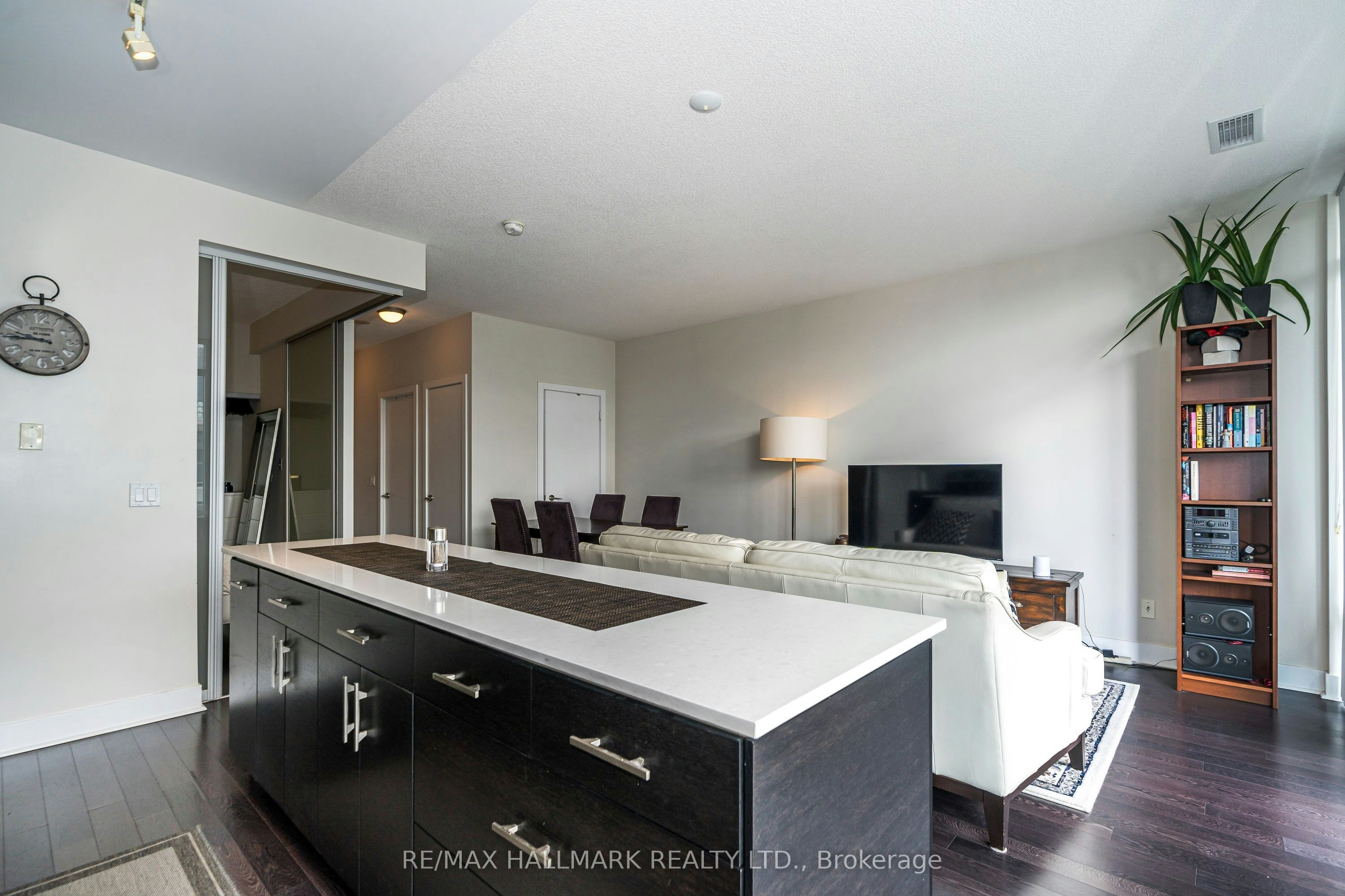 919-90 Stadium Road, Toronto, ON, M5V 3W5 - 24