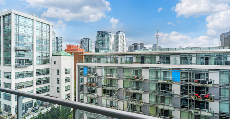919-90 Stadium Road, Toronto, ON, M5V 3W5 - 37