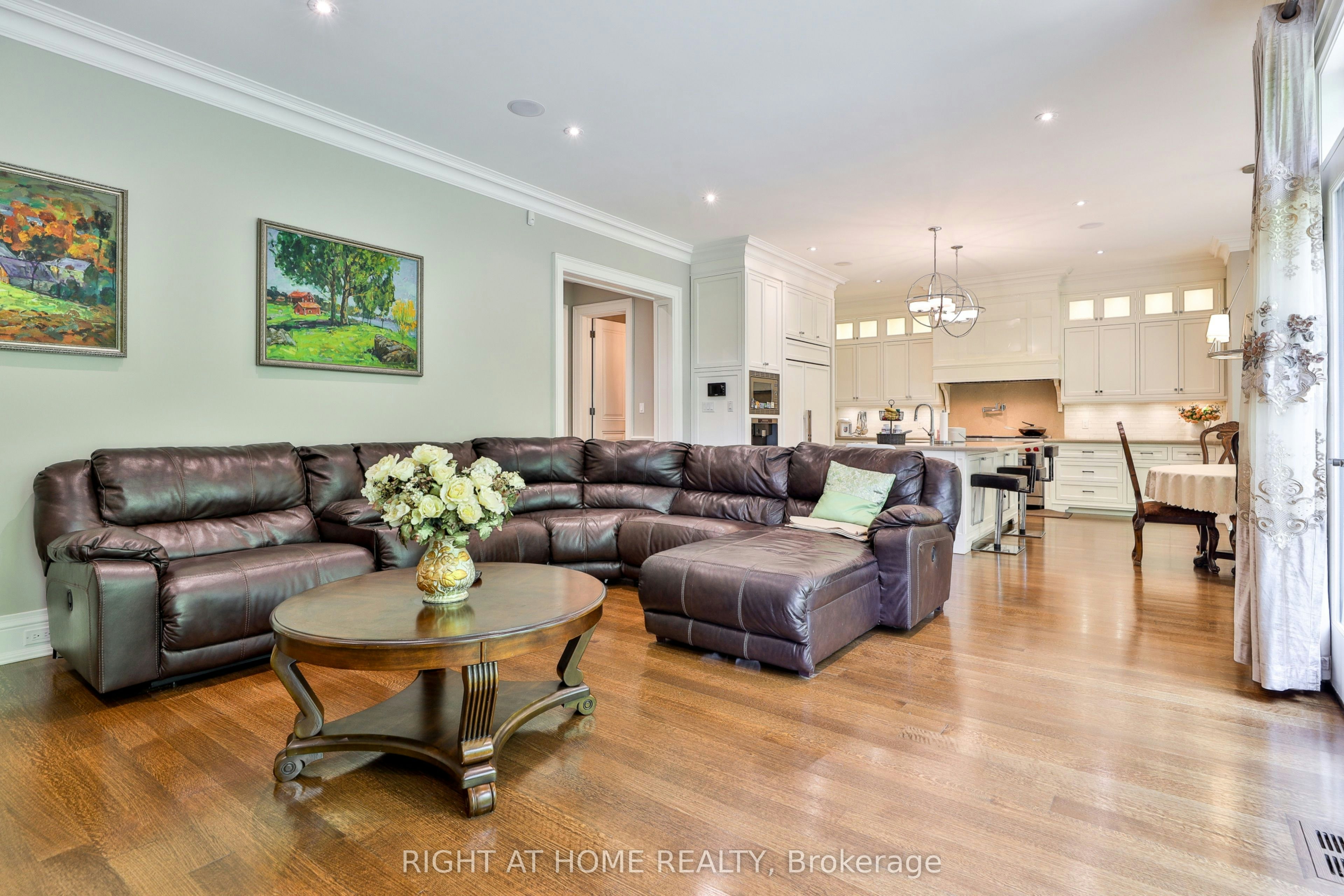 154 Munro Boulevard, Toronto, ON, M2P 1C8 - 16