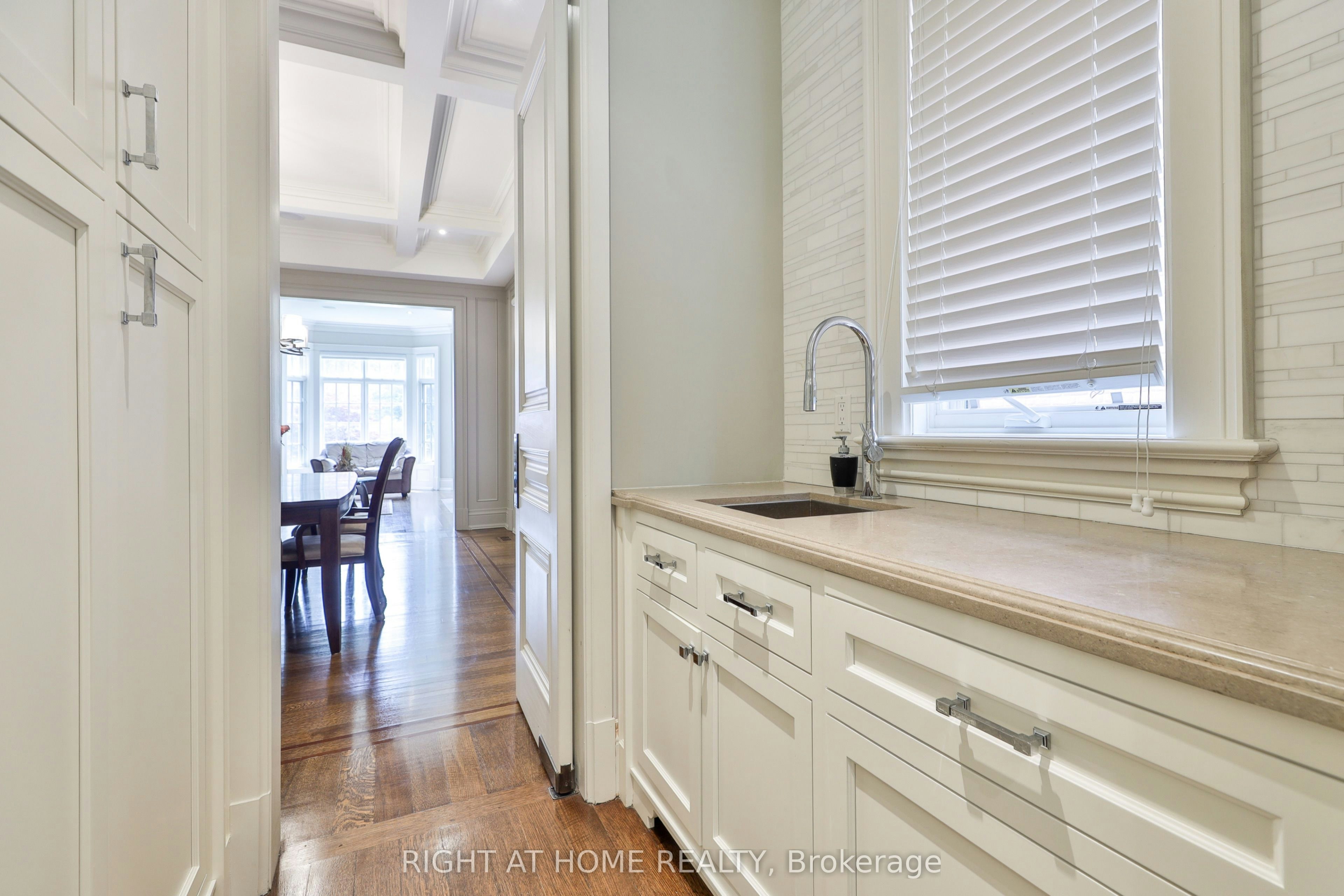 154 Munro Boulevard, Toronto, ON, M2P 1C8 - 13