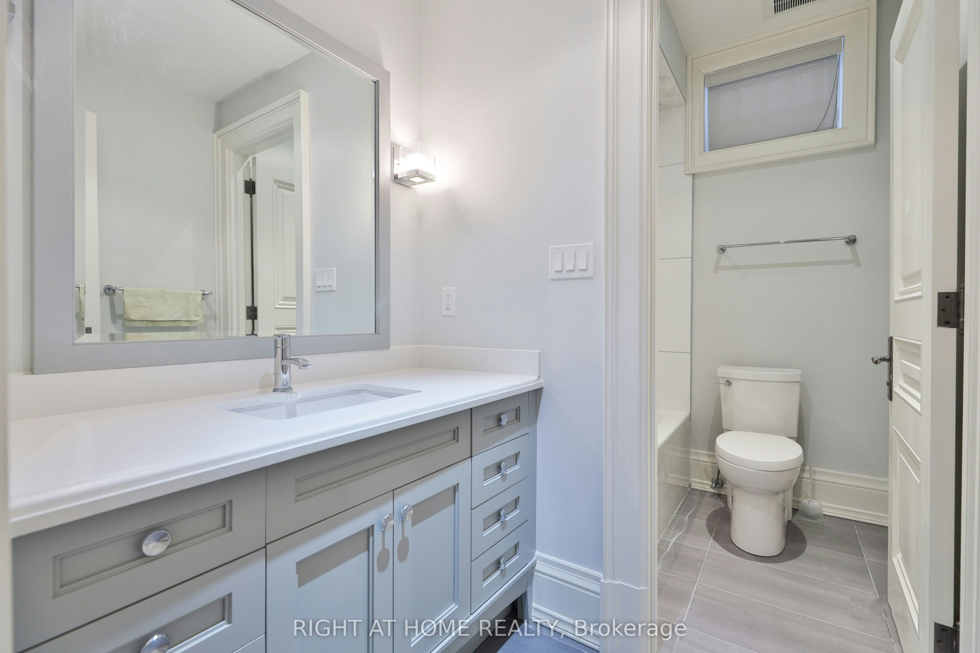 154 Munro Boulevard, Toronto, ON, M2P 1C8 - 34