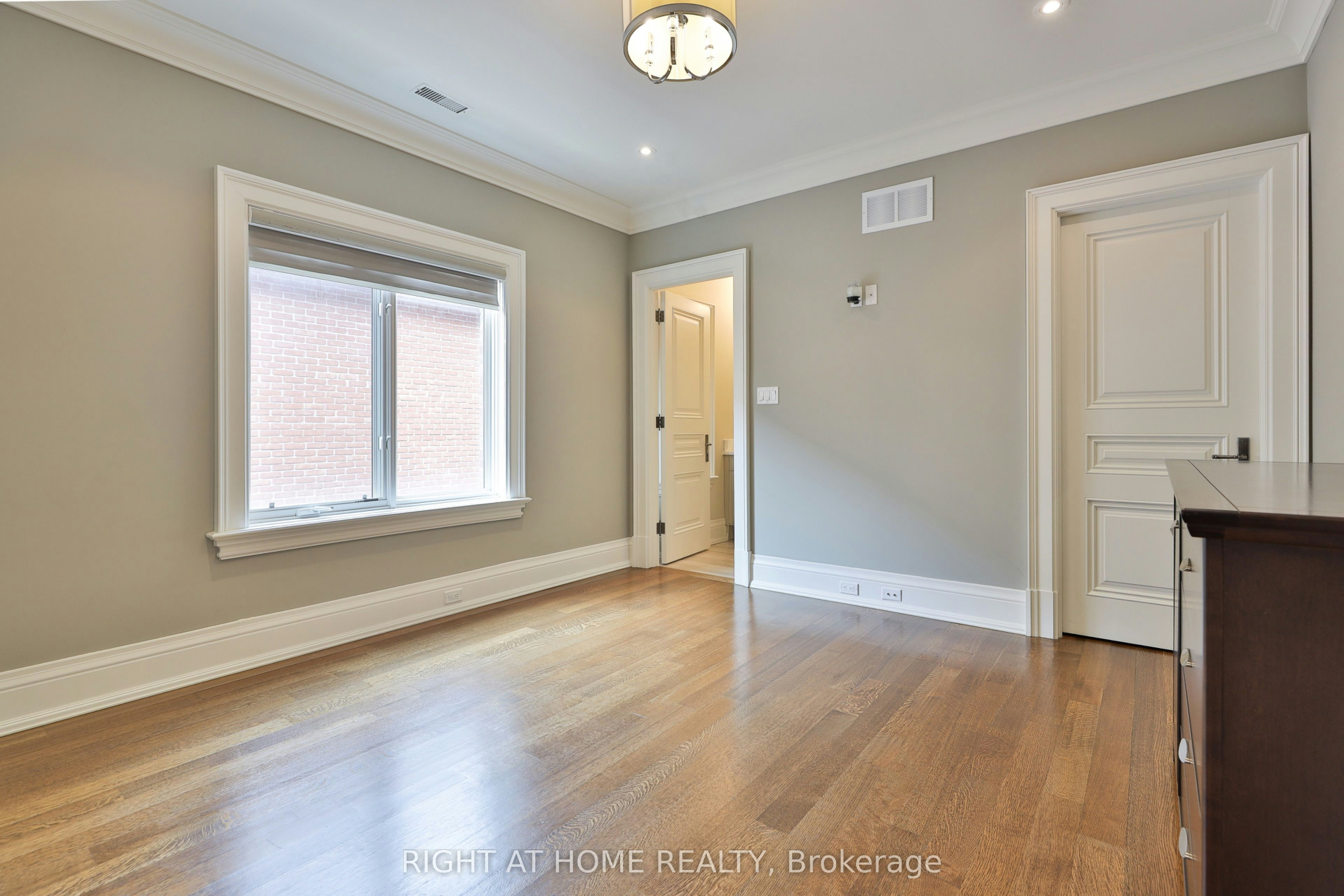 154 Munro Boulevard, Toronto, ON, M2P 1C8 - 30