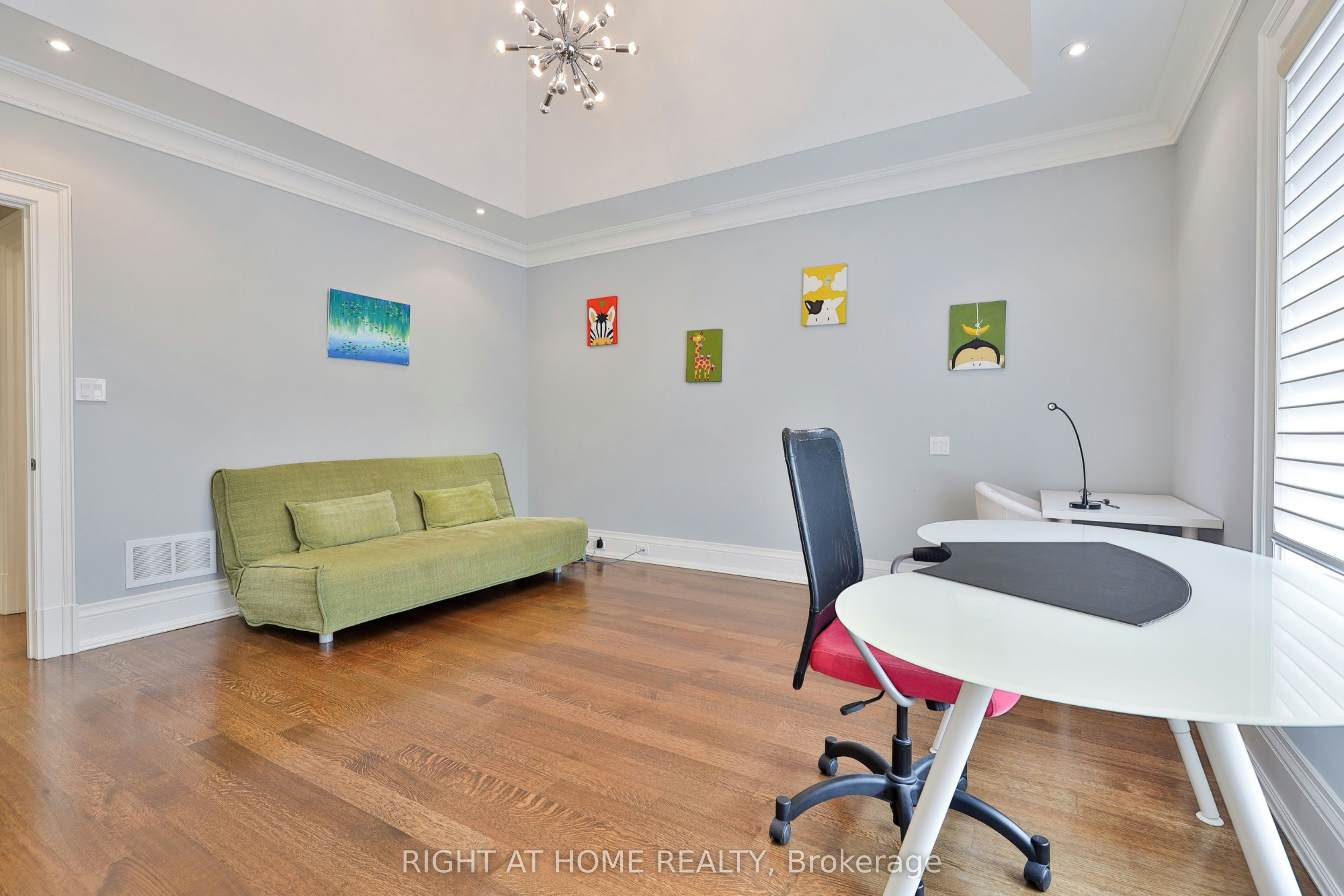 154 Munro Boulevard, Toronto, ON, M2P 1C8 - 25