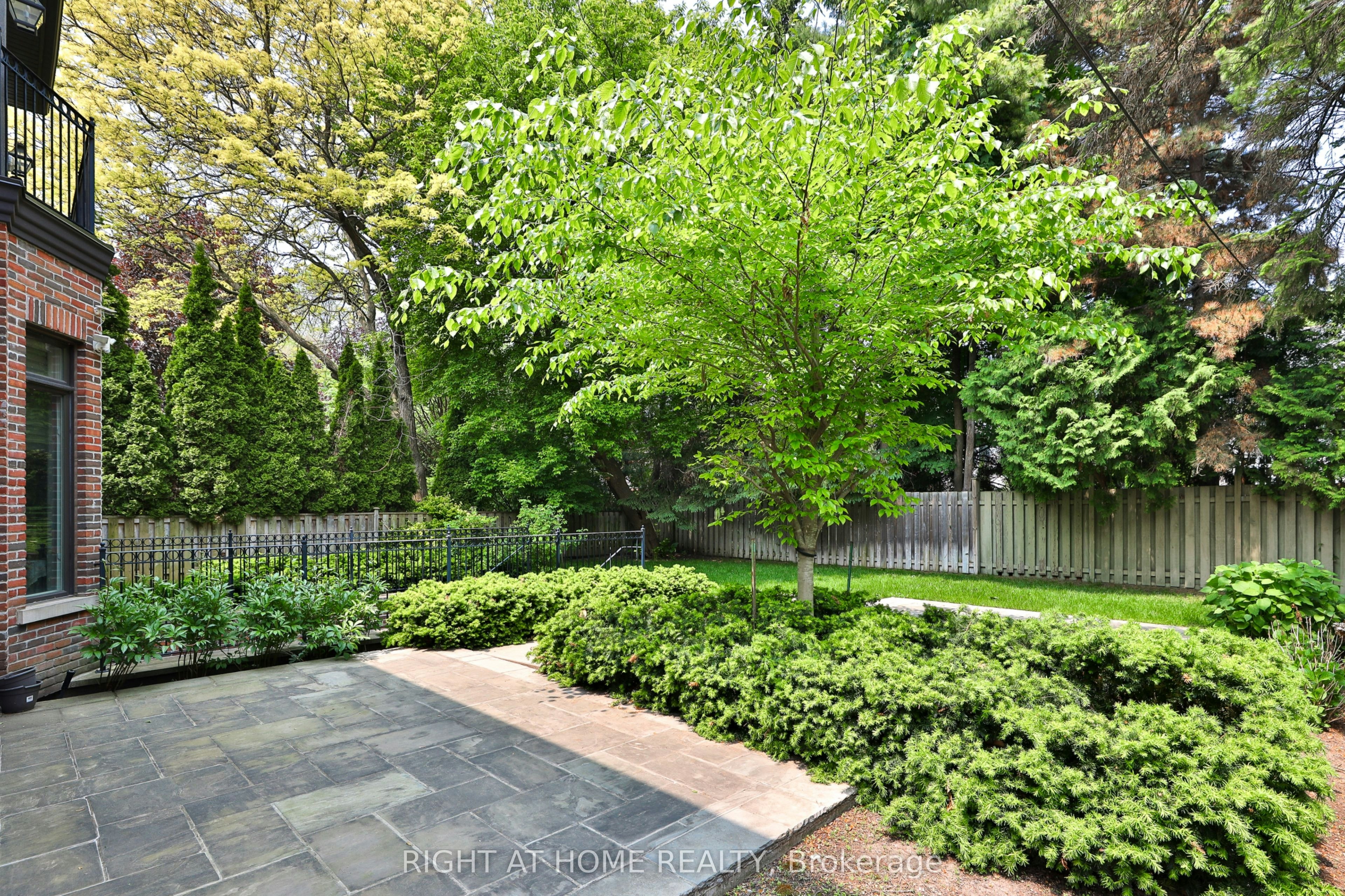 154 Munro Boulevard, Toronto, ON, M2P 1C8 - 42