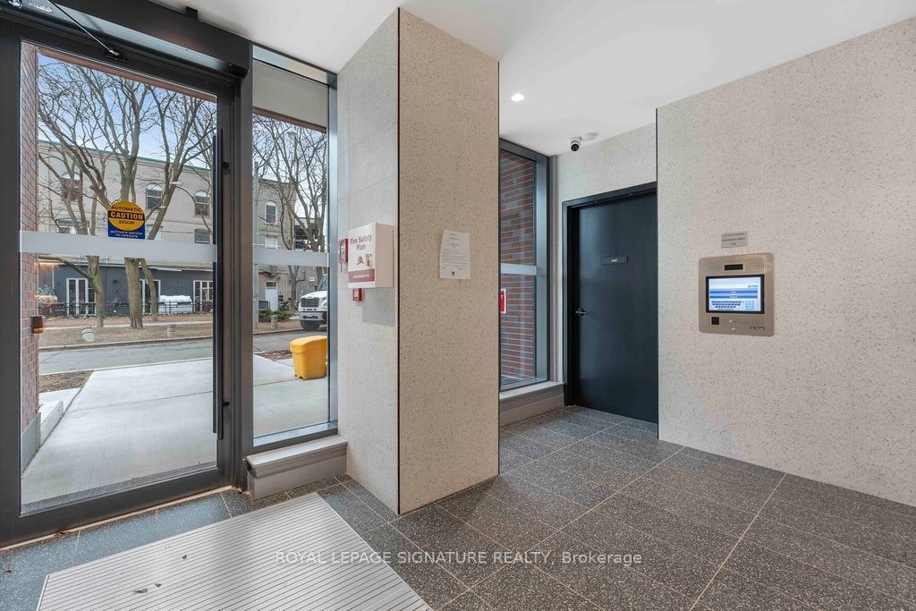 703-5 Lakeview Avenue, Toronto, ON, M6J 0H3 - 4