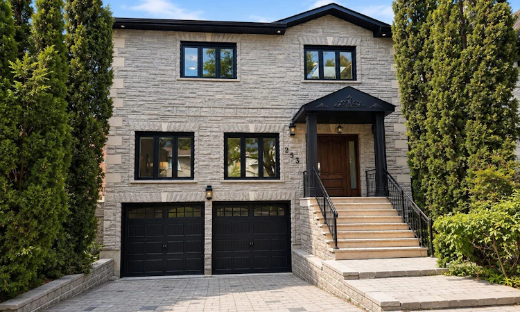 253 Byng Avenue