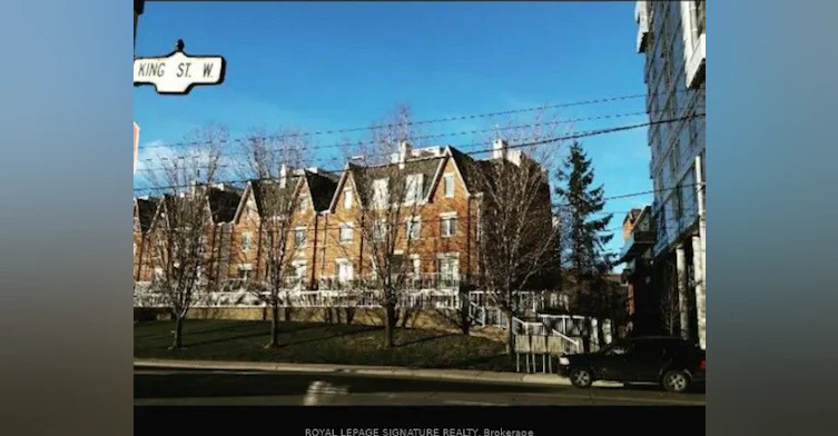 212-12 Sudbury Street, Toronto, ON, M6J 3W7
