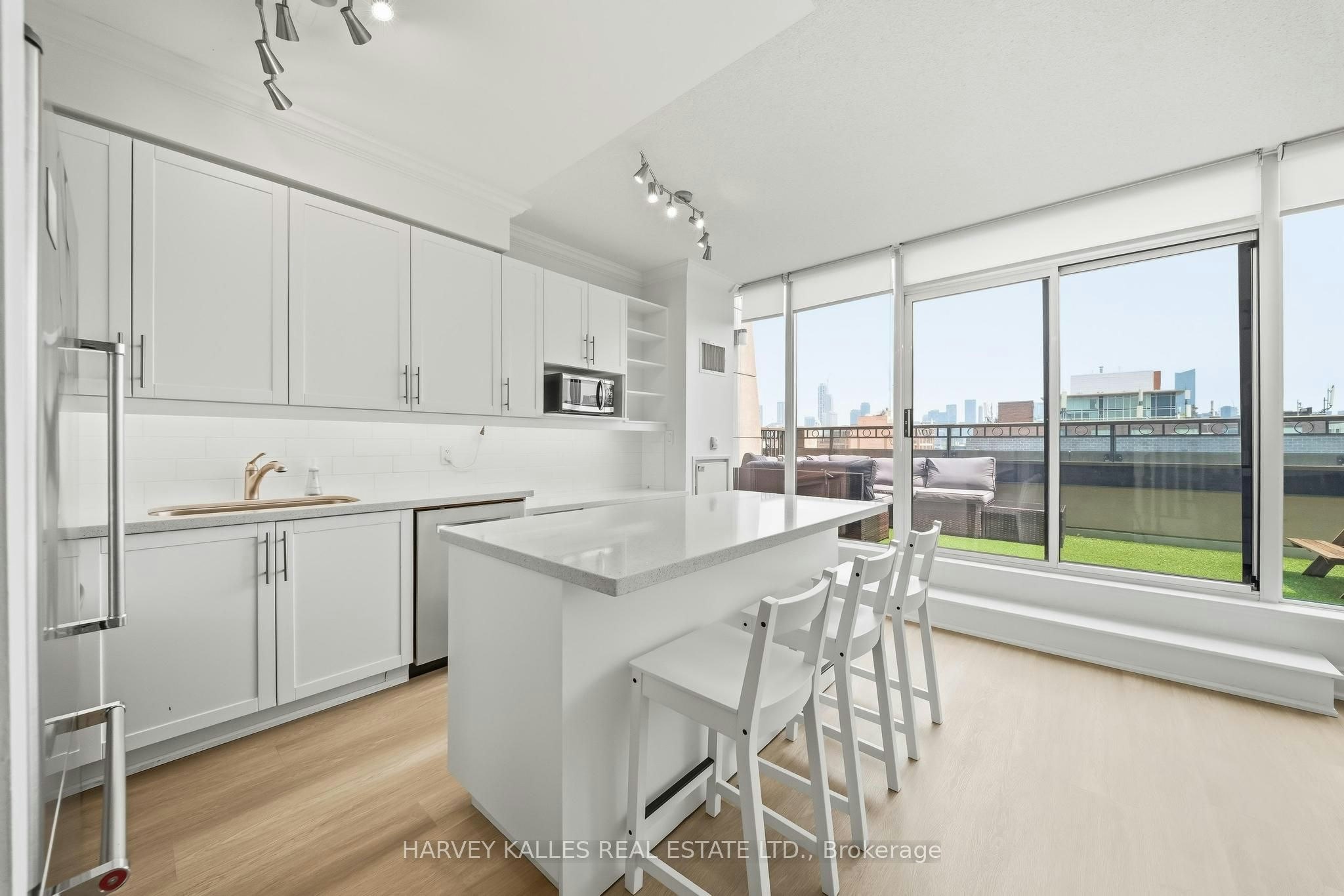 Ph14-308 Palmerston Avenue, Toronto, ON, M6J 3X9 - 13