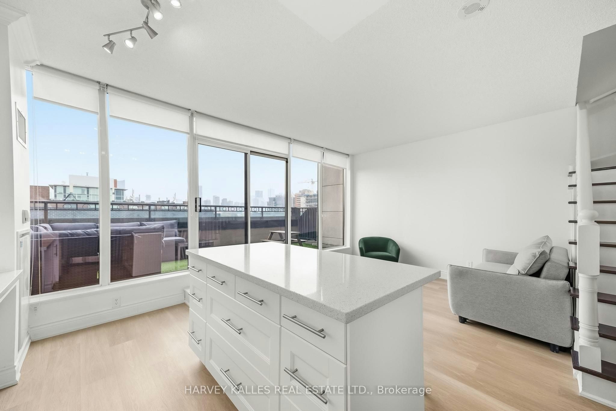 Ph14-308 Palmerston Avenue, Toronto, ON, M6J 3X9 - 15
