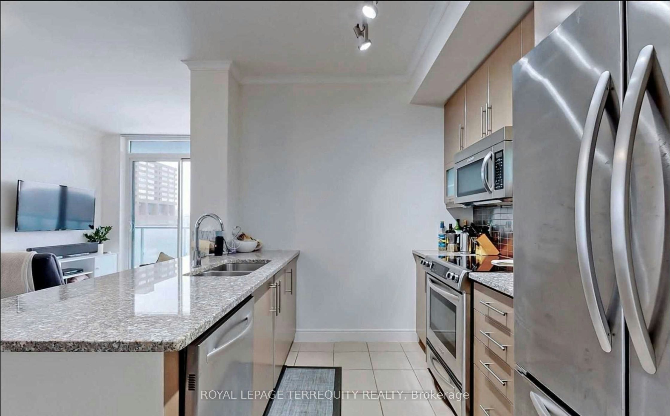1502-825 Church Street, Toronto, ON, M4W 3Z4 - 9